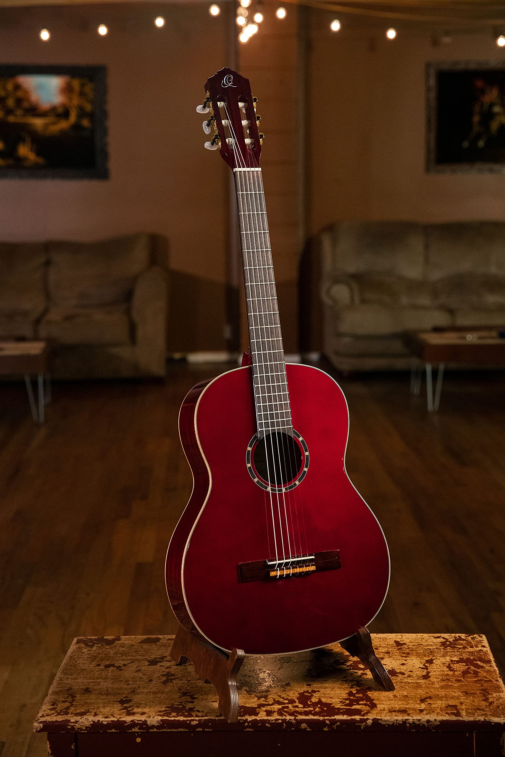 Ortega Guitars Chitarra da concerto 4/4 – Slim Neck – Family Series Pro – Include Gig Bag – Massiccio Rosso Canadese, mogano, rosso (R131SN-WR)