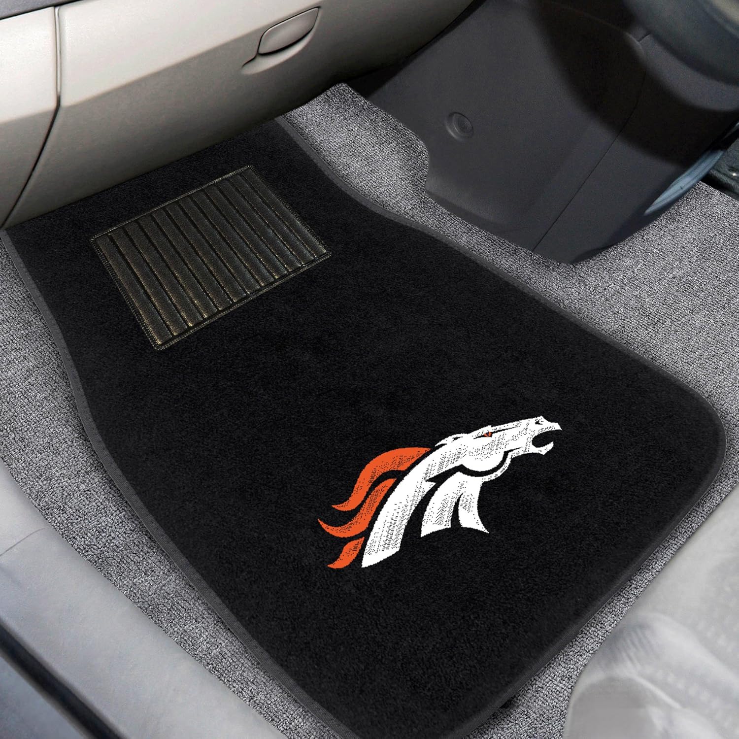FANMATS NFL Unisex-Adult 2-Piece Embroidered Team Logo Car Mat Set