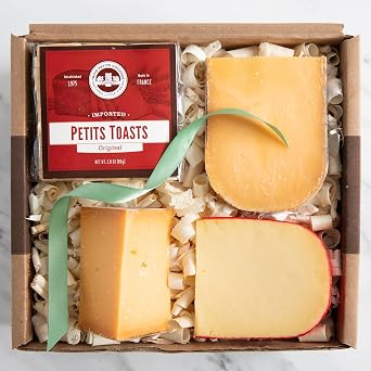 Dutch Gouda Through The Ages in Gift Box 25.25 ounce