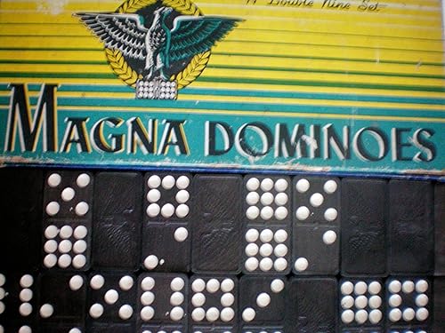 Magna Dominó - Un juego de nueve dobles... 53 dominó negros con águila en cada uno... en caja original