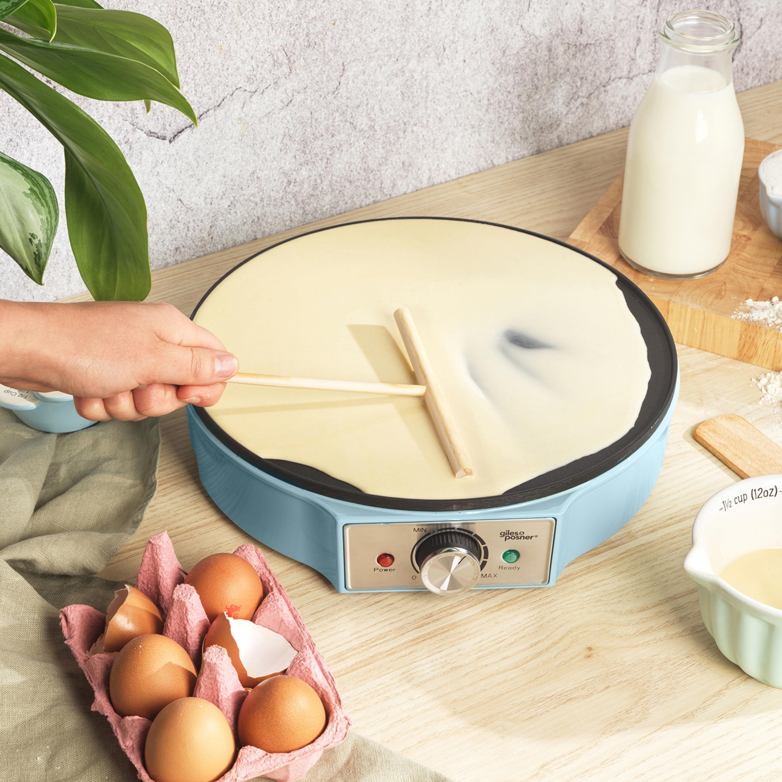 Giles & Posner Crêpière – Plaque Chauffante Électrique pour Crêpes, Antiadhésive, Grande Plaque de 30 cm (12”), Température Ajustable, Répartiteur de Pâte & Spatule, 1000W, Bleu