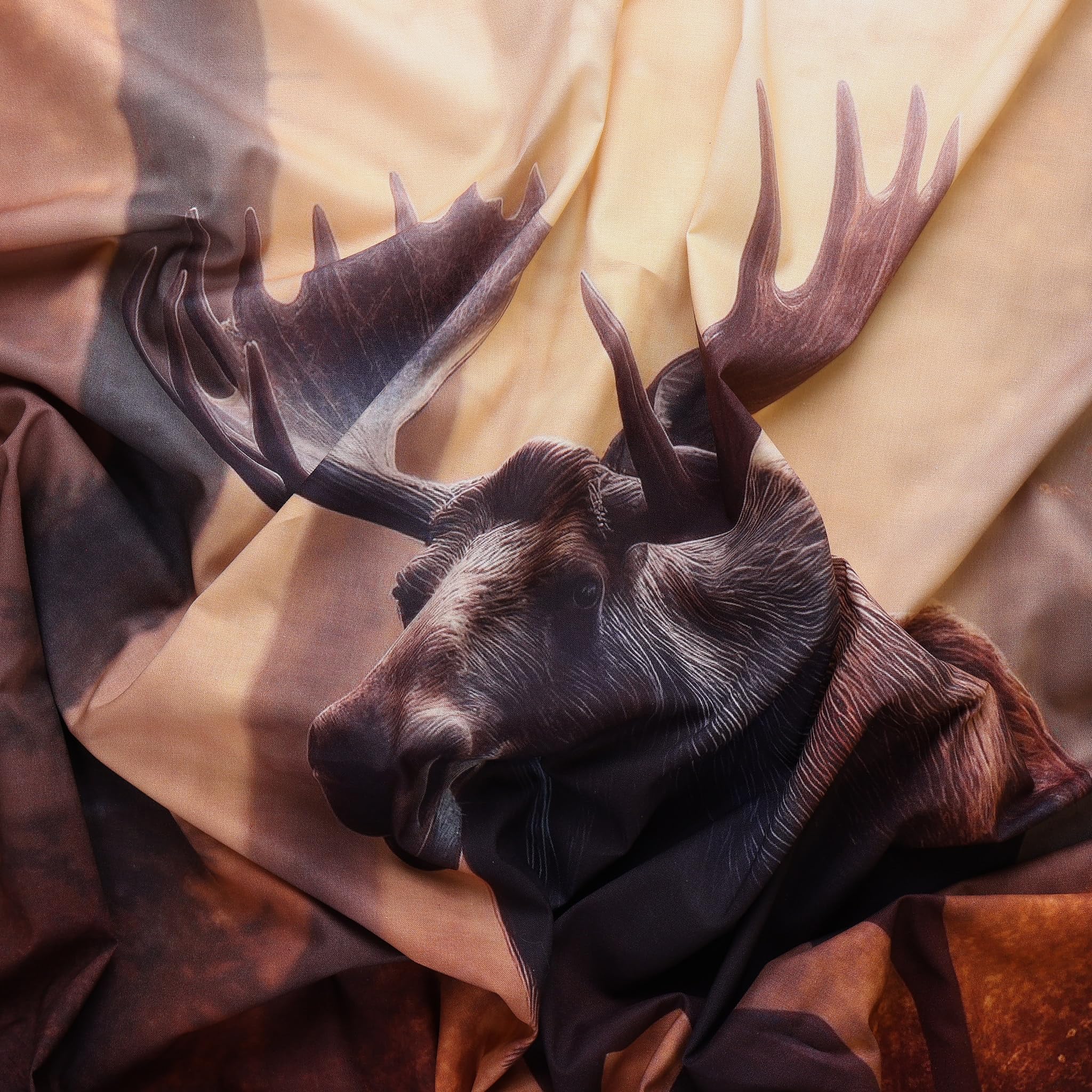 Amazon.com: Mook Fabrics – Cotton Wildlife Collection Moose in The