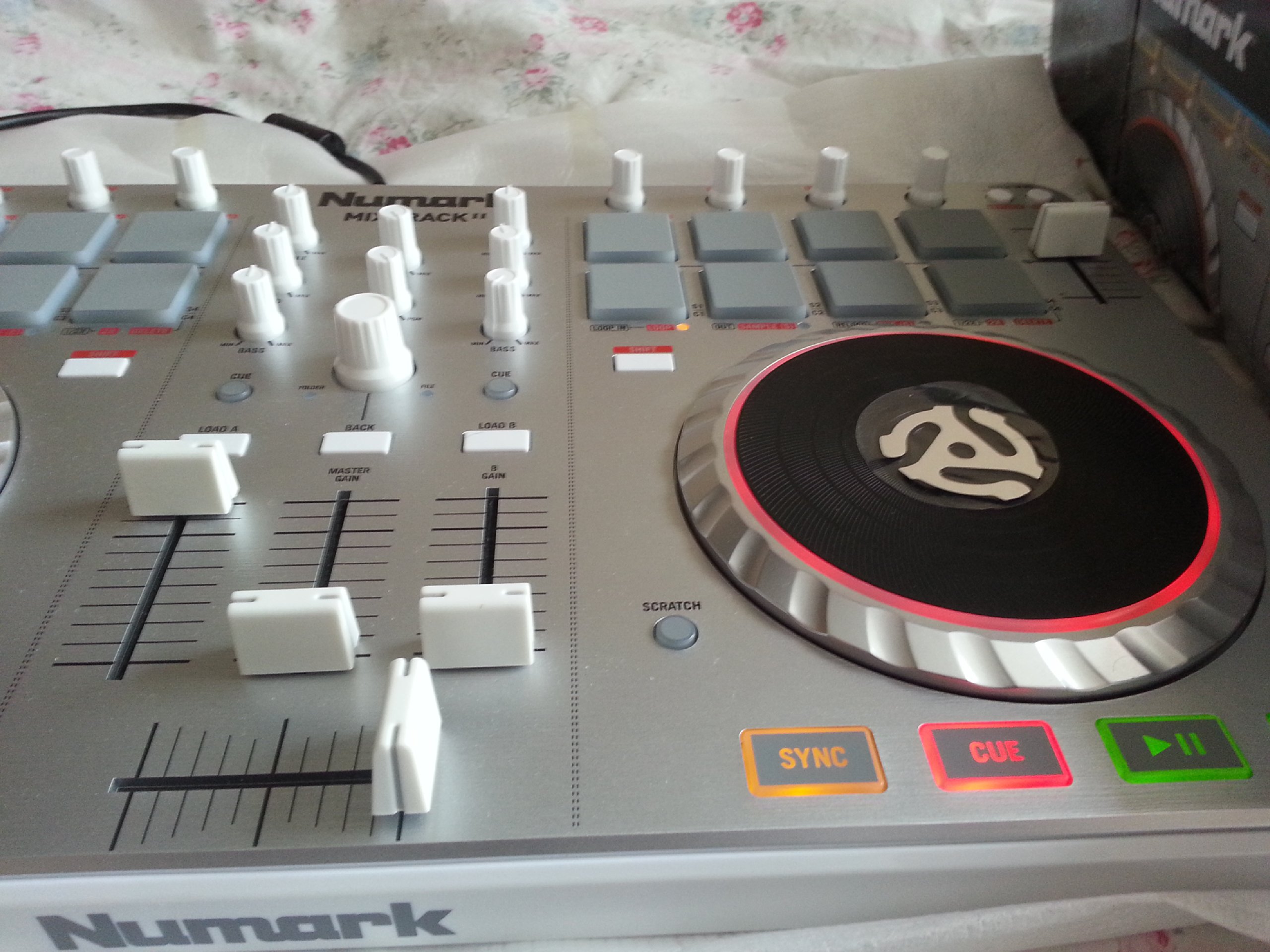 Numark - Mixtrack-ii controlador usb dj mix-track ii virtual dj