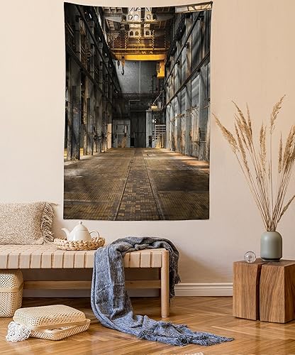 Ambesonne Tapiz industrial, interior industrial de construcción de edificios de fábrica antigua, almacén espeluznante, colgante de pared para