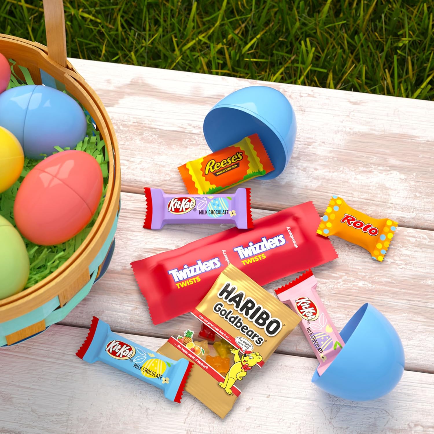HERSHEY's Assorted Flavored, Easter Basket Easter Candy Variety Bag, 35.6 oz (110 Pieces)