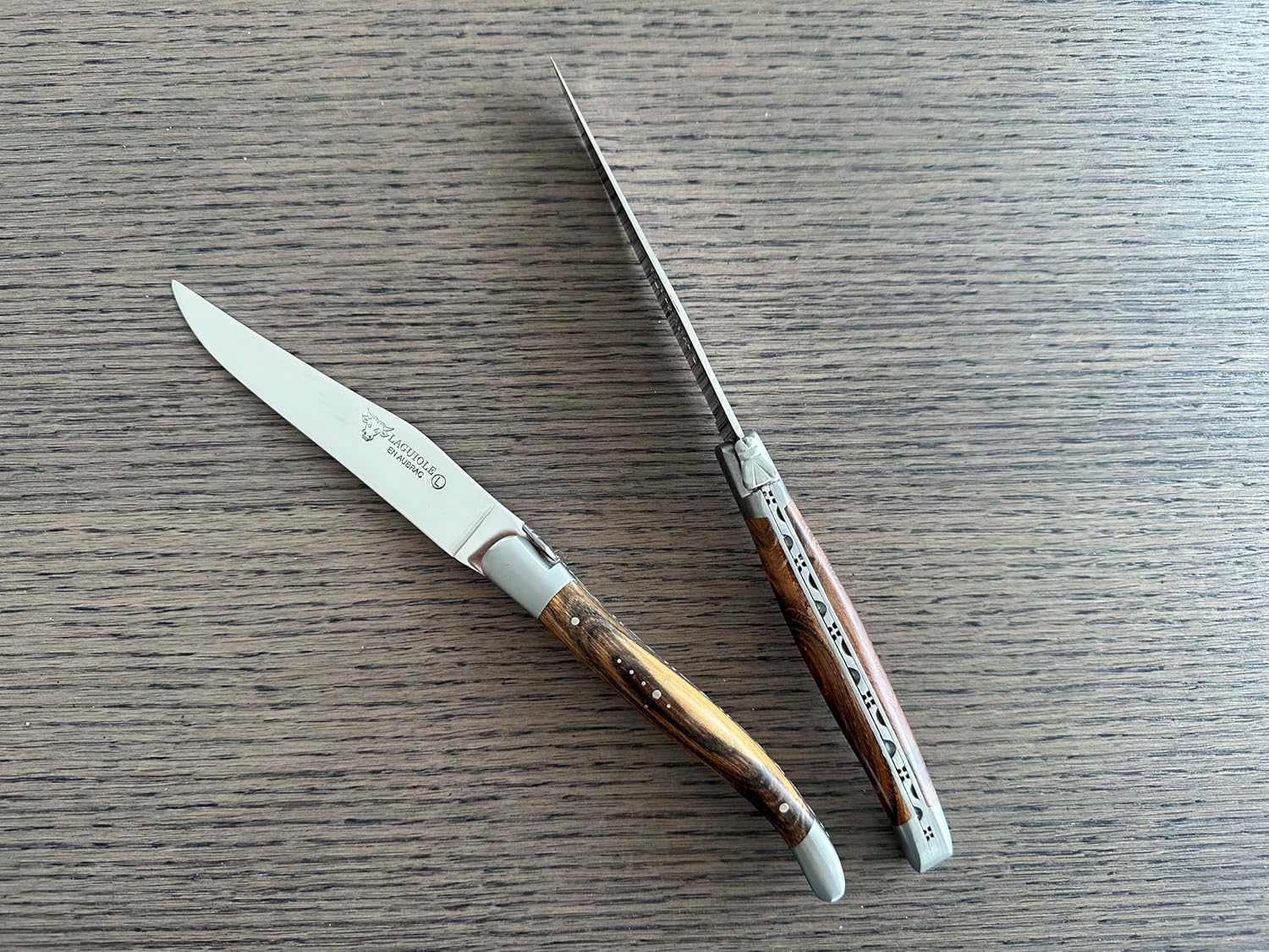 Laguiole en Aubrac Luxury Fully Forged Full Tang Stainless Steel Steak Knives 6-Piece Set, Pistachio Wood Handles, Stainless Steel Brushed Bolsters