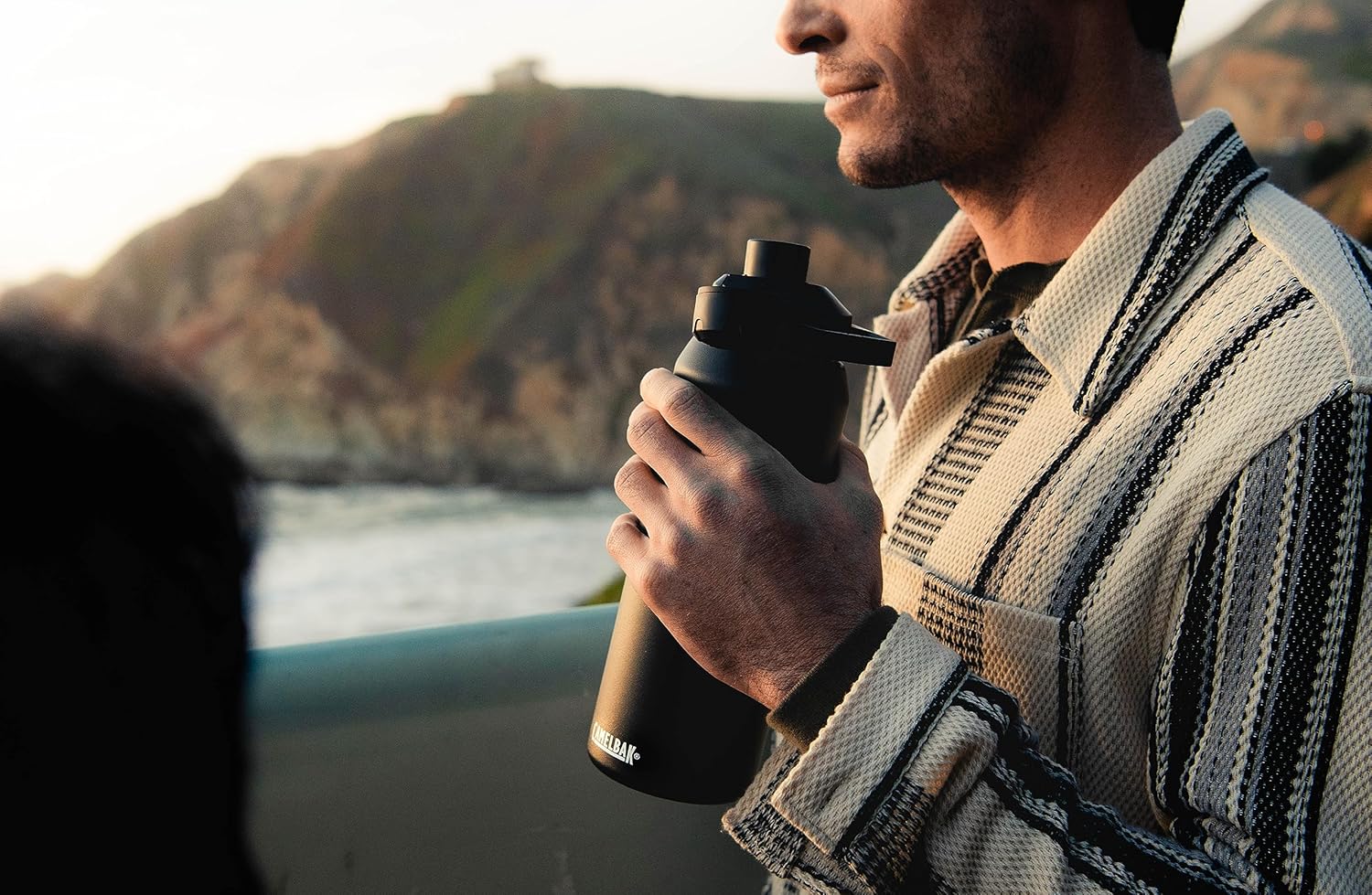 CamelBak Chute Mag Vacuum Insulated Stainless Steel Water Bottle - Image 2