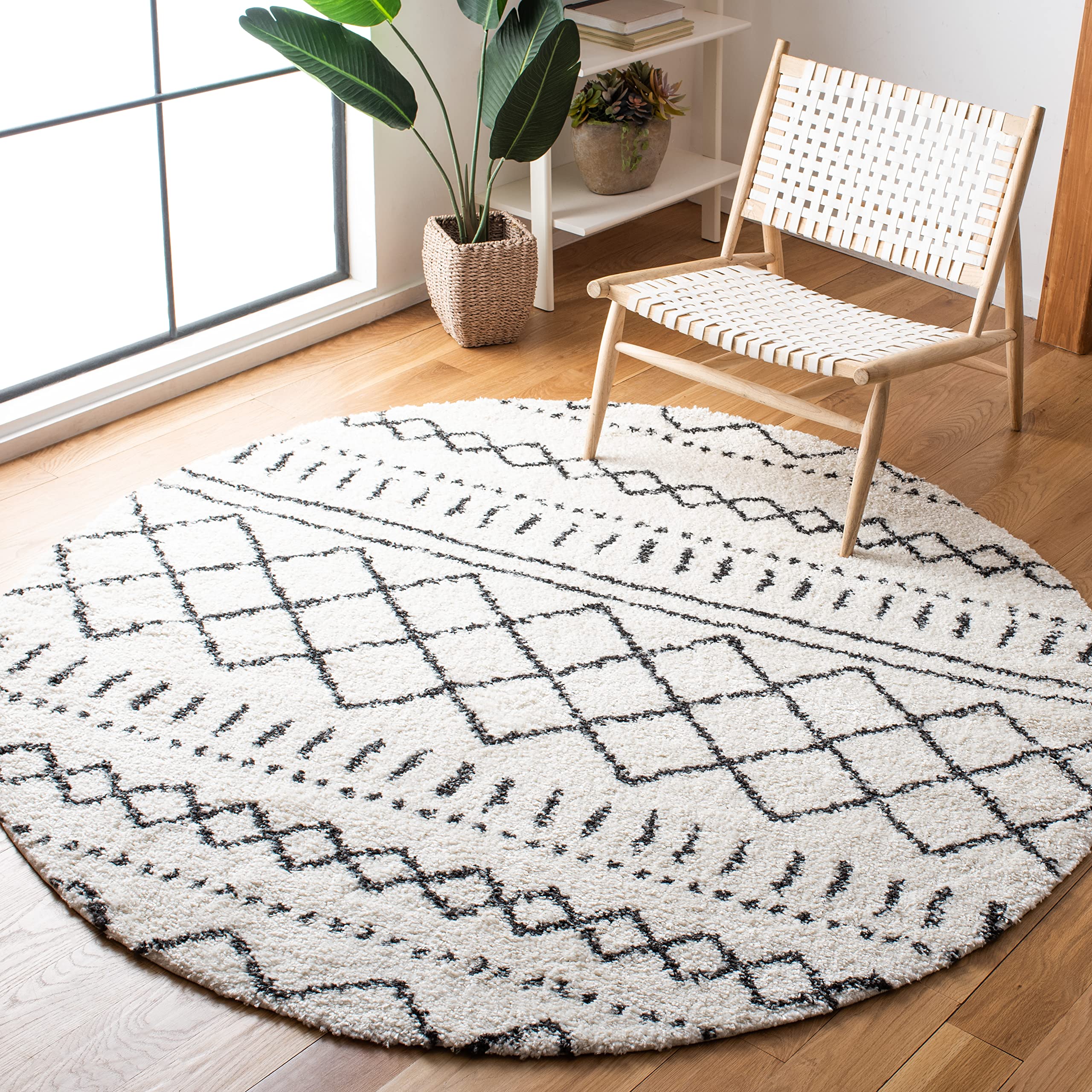SAFAVIEH Arizona Shag Collection Area Rug - 3'2" Round, Ivory &amp; Black, Moroccan Boho Design, Non-Shedding &amp; Easy to Clean, Ideal for Living Room, Bedroom, Dining Space (ASG741Z)