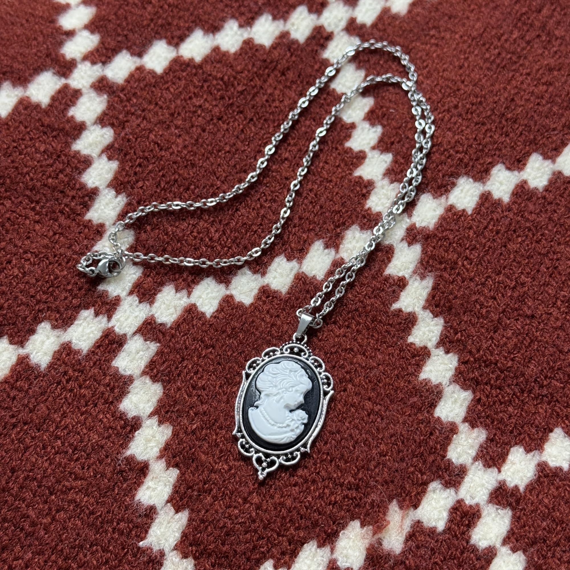 DYFUHO Collana con cammeo da donna smaltata, con cammeo della regina fanciulla, gioiello da donna