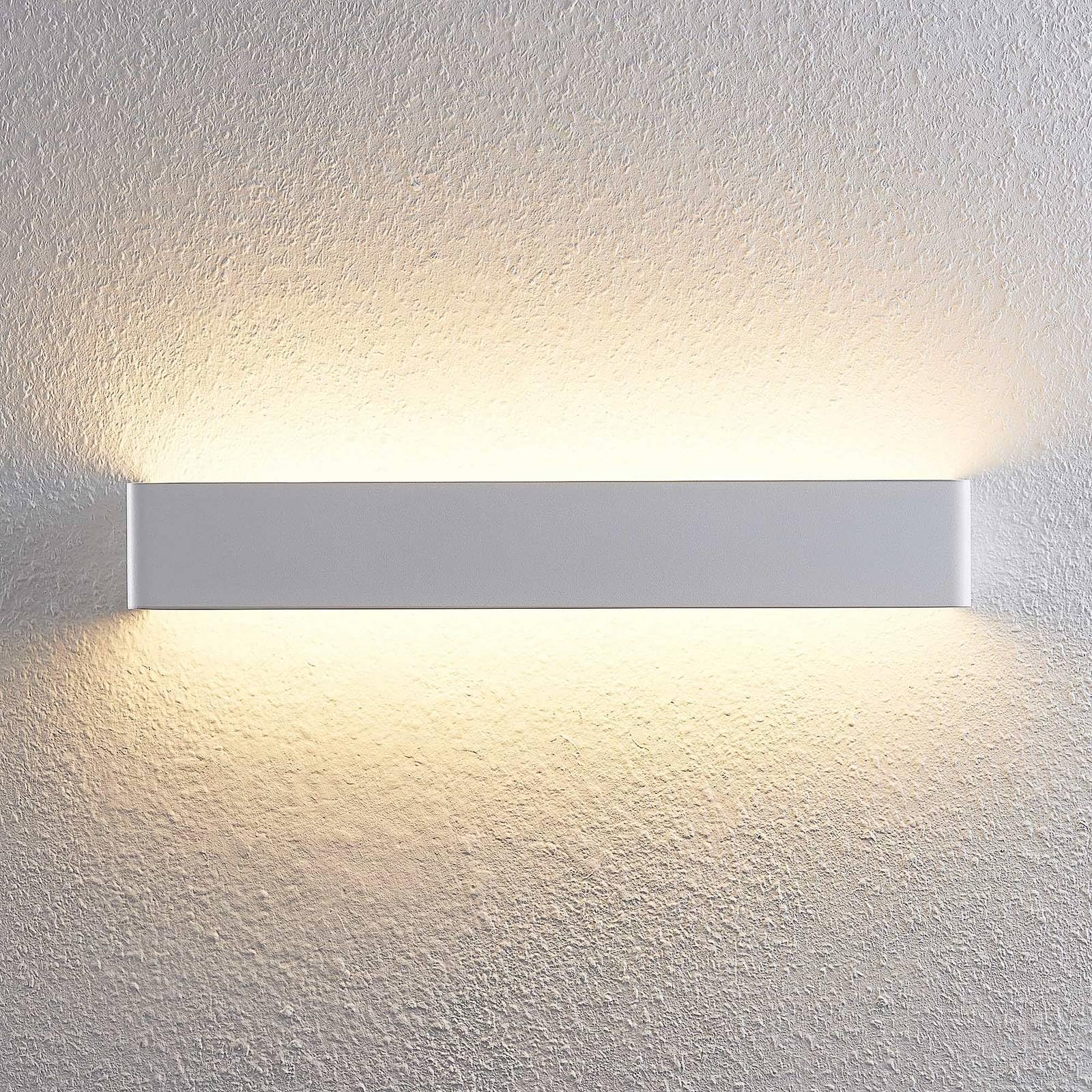 Arcchio Applique a LED dimmerabile (Moderno) colore Bianco, in Alluminio ad es. Soggiorno & Sala da pranzo lampadina inclusa applique