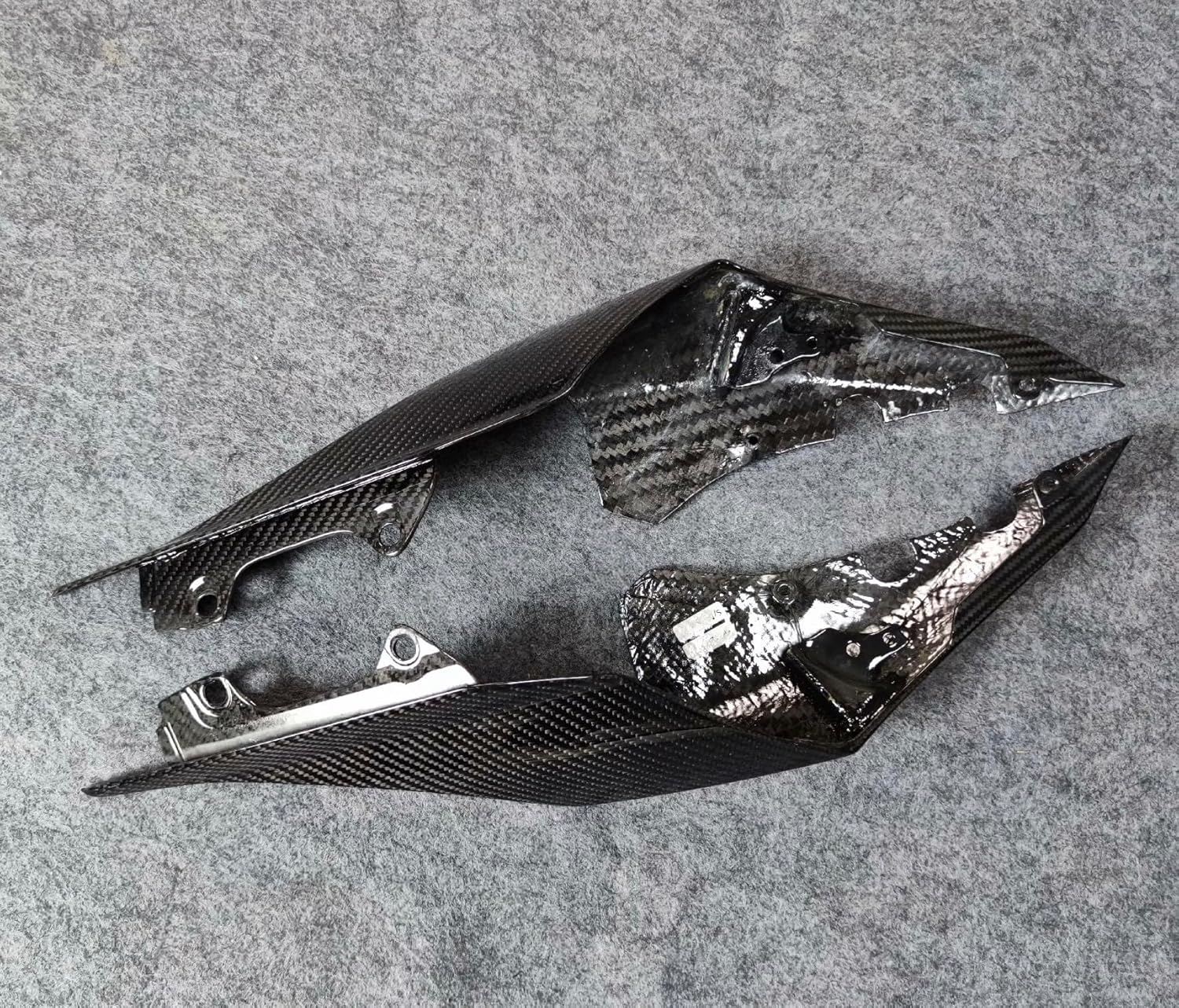 TanKin Genuine Carbon Fiber Rear Tail Side Panel Fairings Fit for Yamaha YZF R1 R1M 2015-2024,1 Pair Sporty Seat Tail Cowling Covers