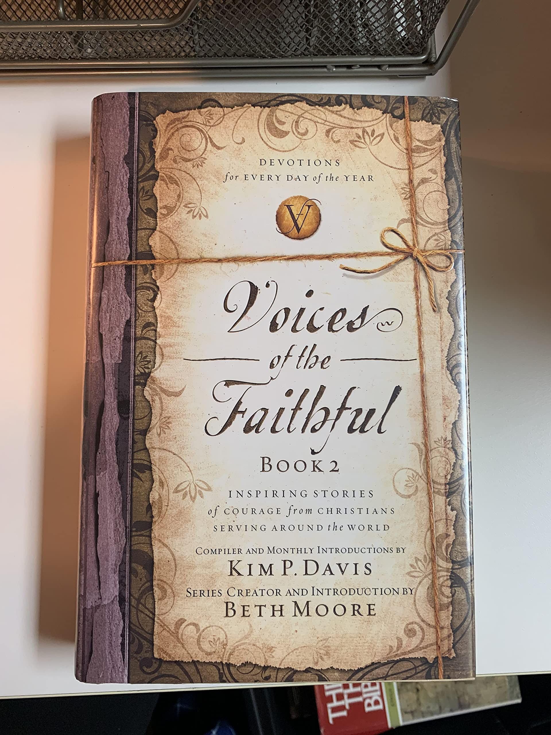 Voices of the Faithful, Book 2 Davis, Kim P. and Moore, Beth