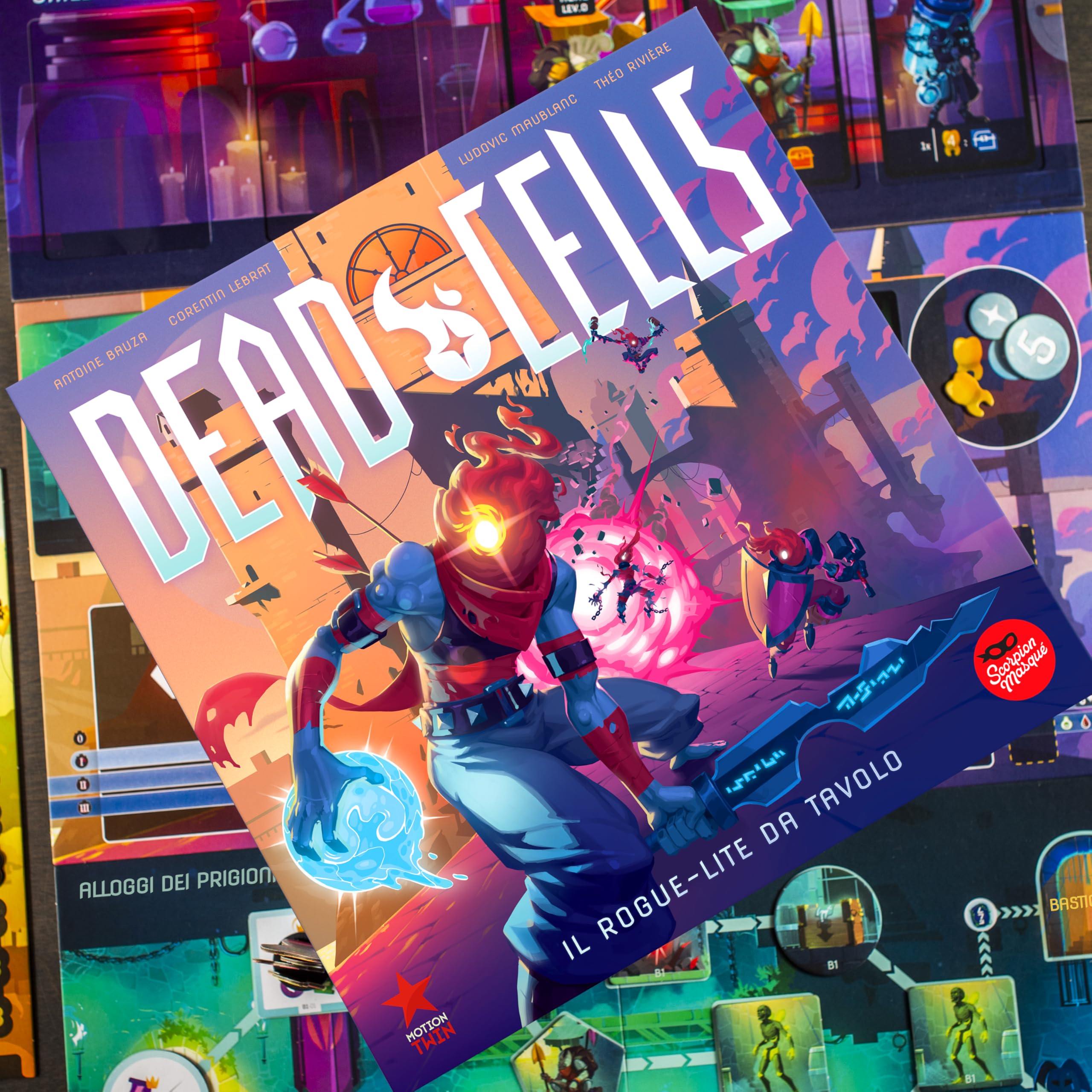 Asmodee – DEAD CELLS – Gioco da Tavolo Rogue-Lite | Gioco da Tavola Cooperativo Ispirato al Videogioco Dungeon Crawler – 1-4 Giocatori – 14+ Anni – 45 Minuti – Edizione Italiana