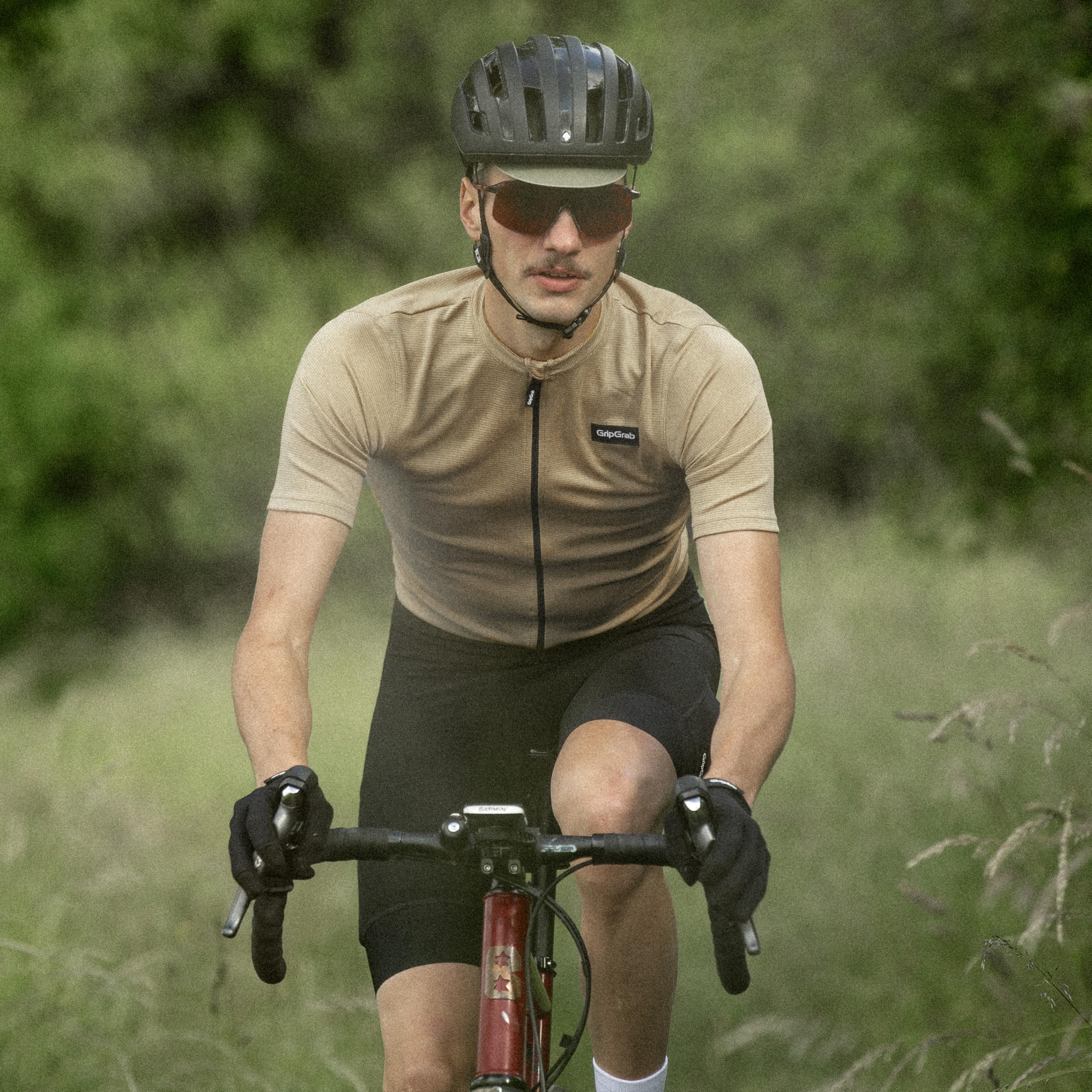 GripGrab EXPLR Merinotech Herren Sommer Kurzarmtrikot Merino Fahrradtrikot | Funktionales Gravel Radtrikot mit YKK-Reißverschluss, 3 Rückentaschen und Reißverschlusstasche, Silikongripper am Saum