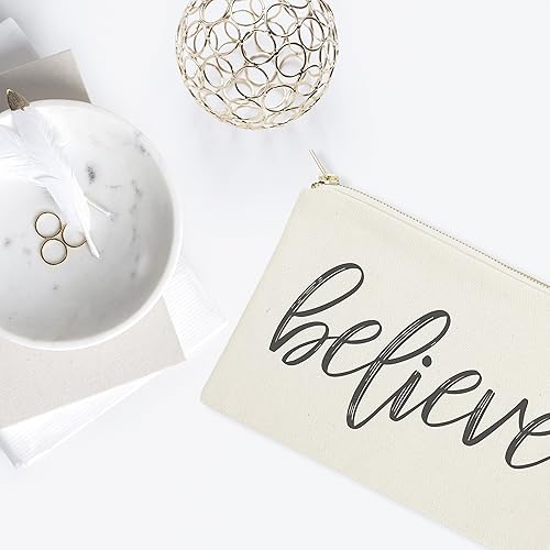 Miniatura 3 de The Cotton & Canvas Co. Bolsa cosmetiquera y bolsa de viaje para maquillaje., BELIEVE), unknown