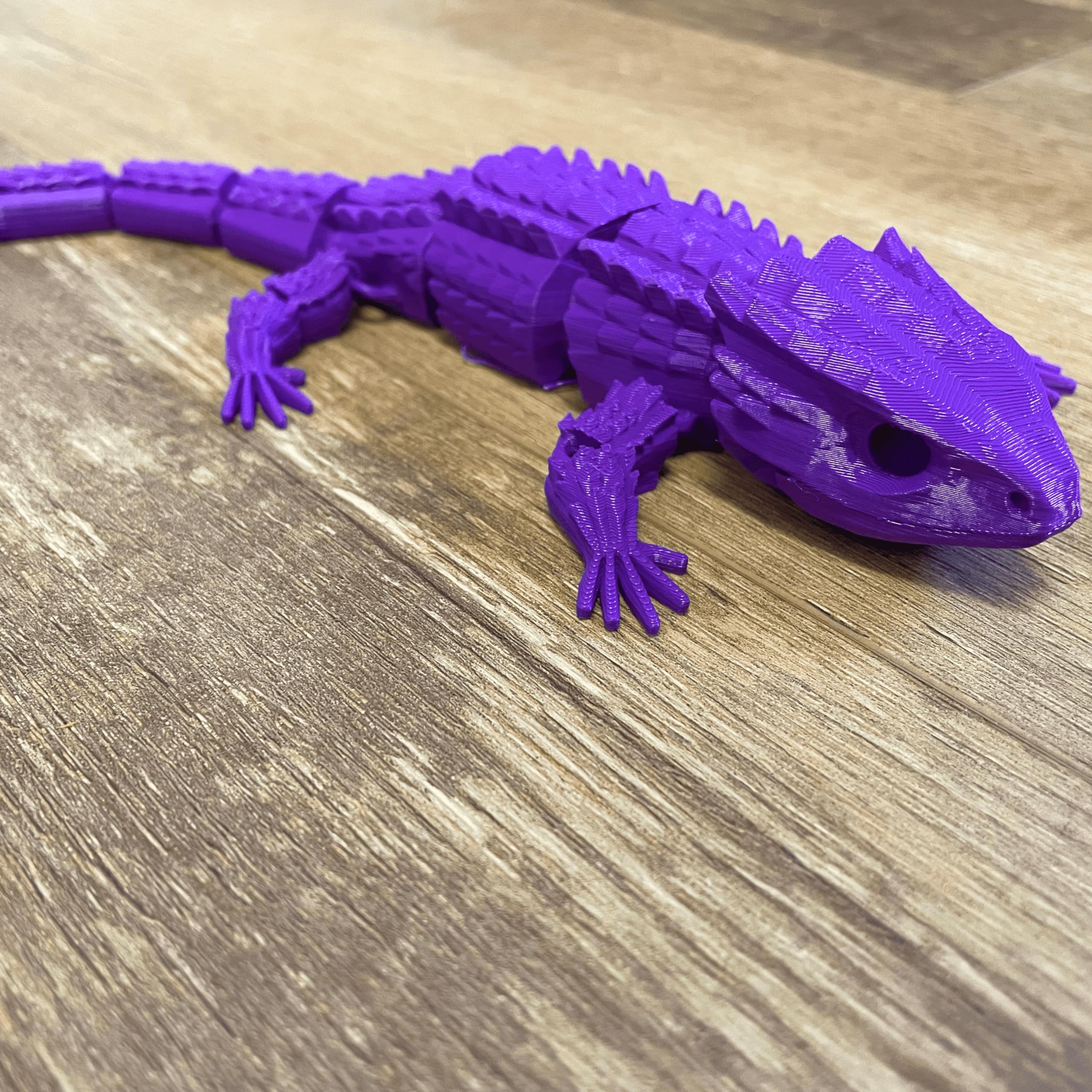 RJW Design Store Large Reptile Fidget, Articulated Lizard, Anxiety Stress Relief - Image 2