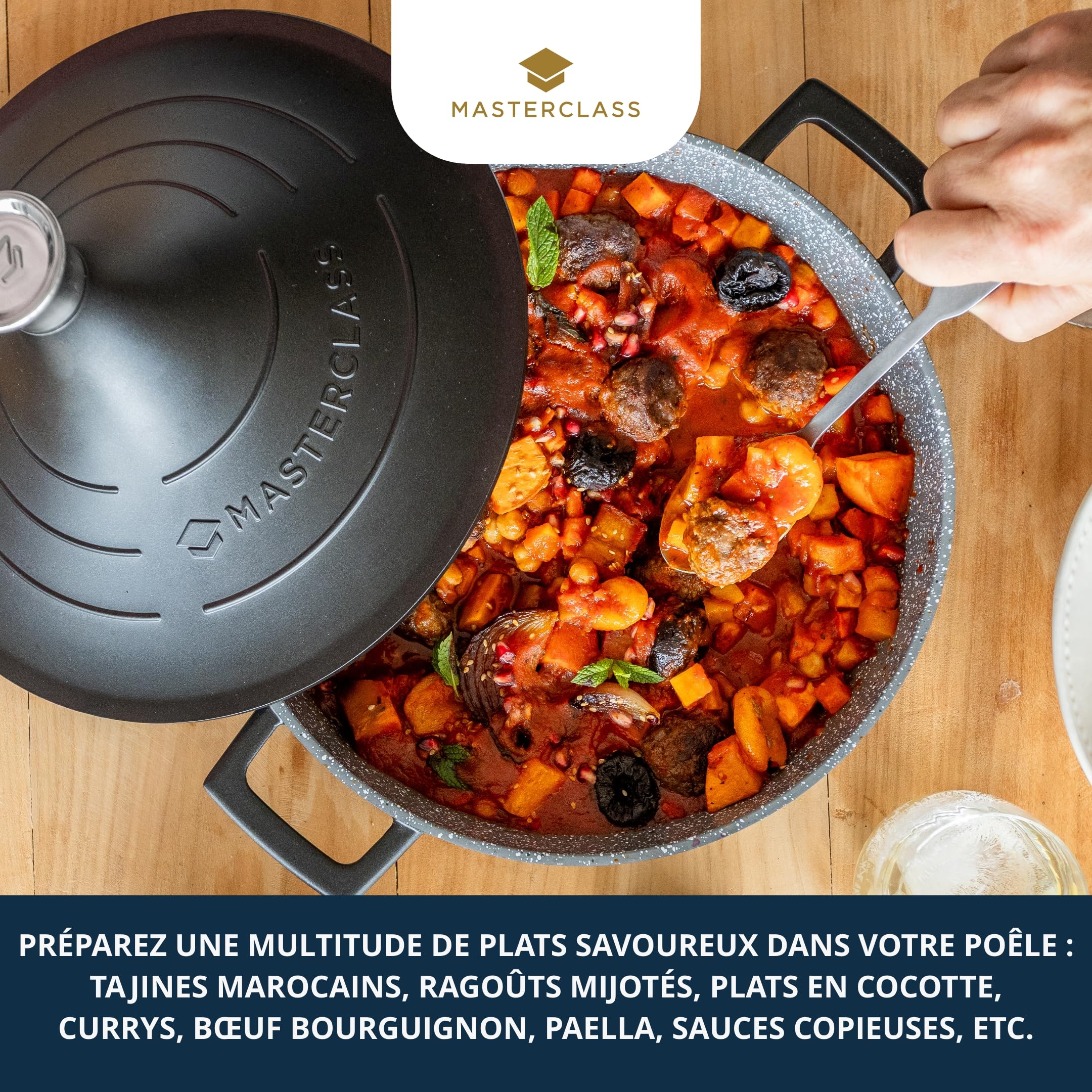 MasterClass Plat à tajine en fonte d'aluminium avec couvercle conique auto-arrosant, 4 L, cocotte ronde antiadhésive passant de la plaque au four, compatible lave-vaisselle et four, 28 cm, Noir