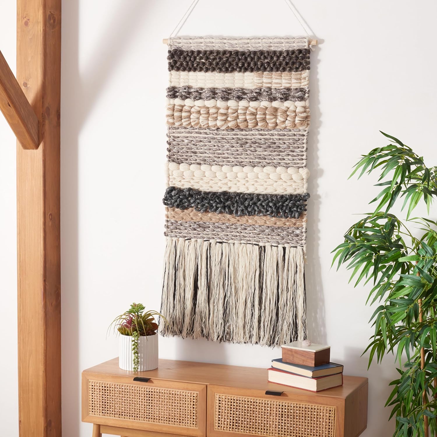 SAFAVIEH Home Collection Sedona 108 Ivory/Black Boho Tribal Woven Wool Tassel Fringe Tapestry Hanging Wall Art