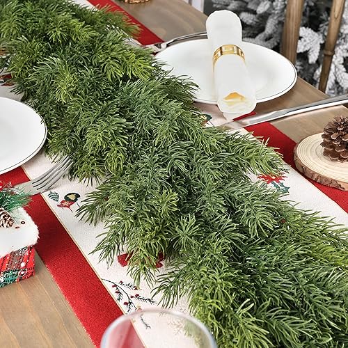 Artgar Guirnalda de cedro de Navidad realista, 6 pies, guirnalda verde sintética gruesa, pino artificial, real al tacto para el hogar, mesa, repisa,