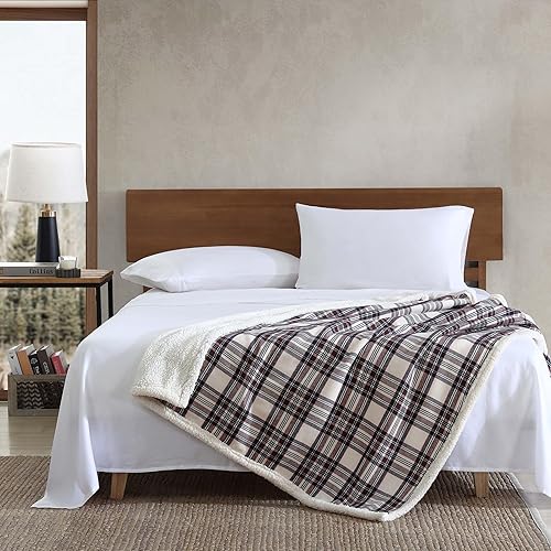 Vista 26 de Eddie Bauer Manta decorativa de franela de algodón para el hogar, ropa de cama reversible de sherpa para todas las estaciones, a cuadros, azul