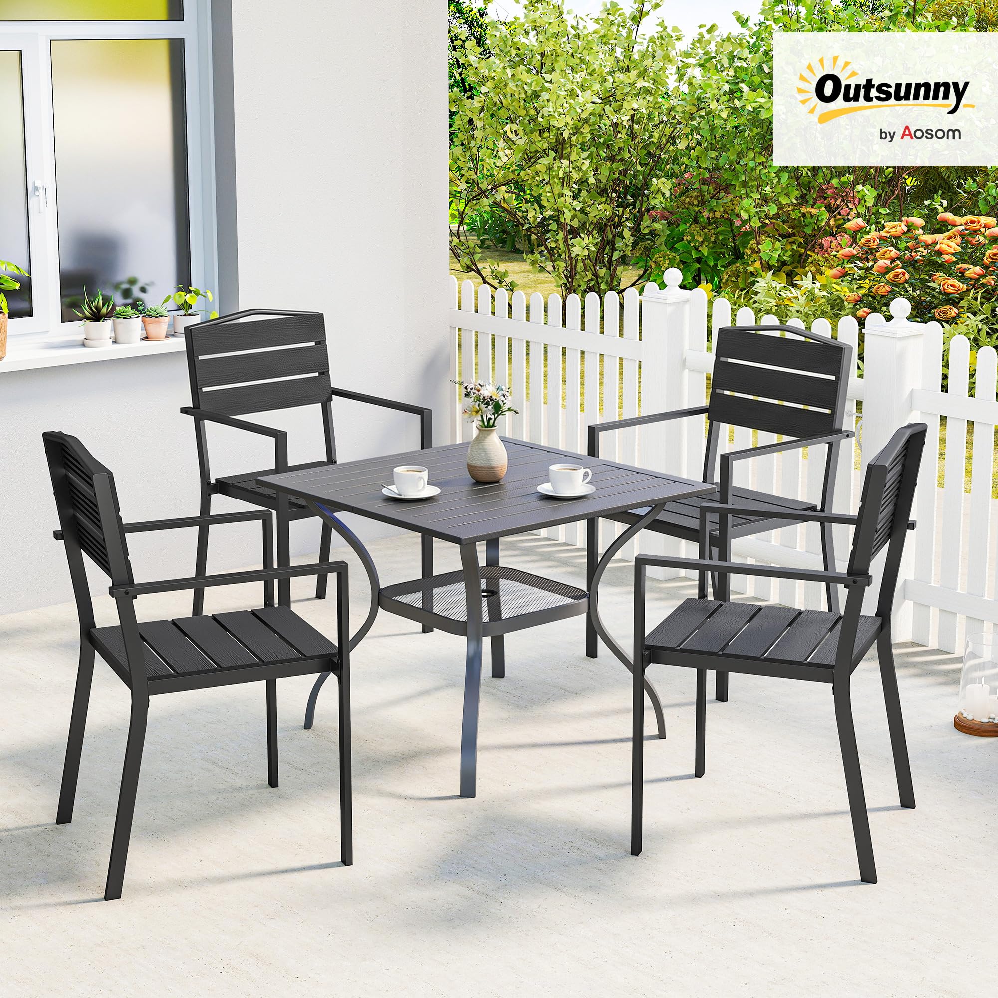 Outsunny Juego de 4 Sillas de Jardín Exterior Apilables, Sillas Terraza Exterior con Reposabrazos, Asiento y Respaldo de HDPE con Listones, Estructura Metálica Resistente, 52x51x90 cm, Negro
