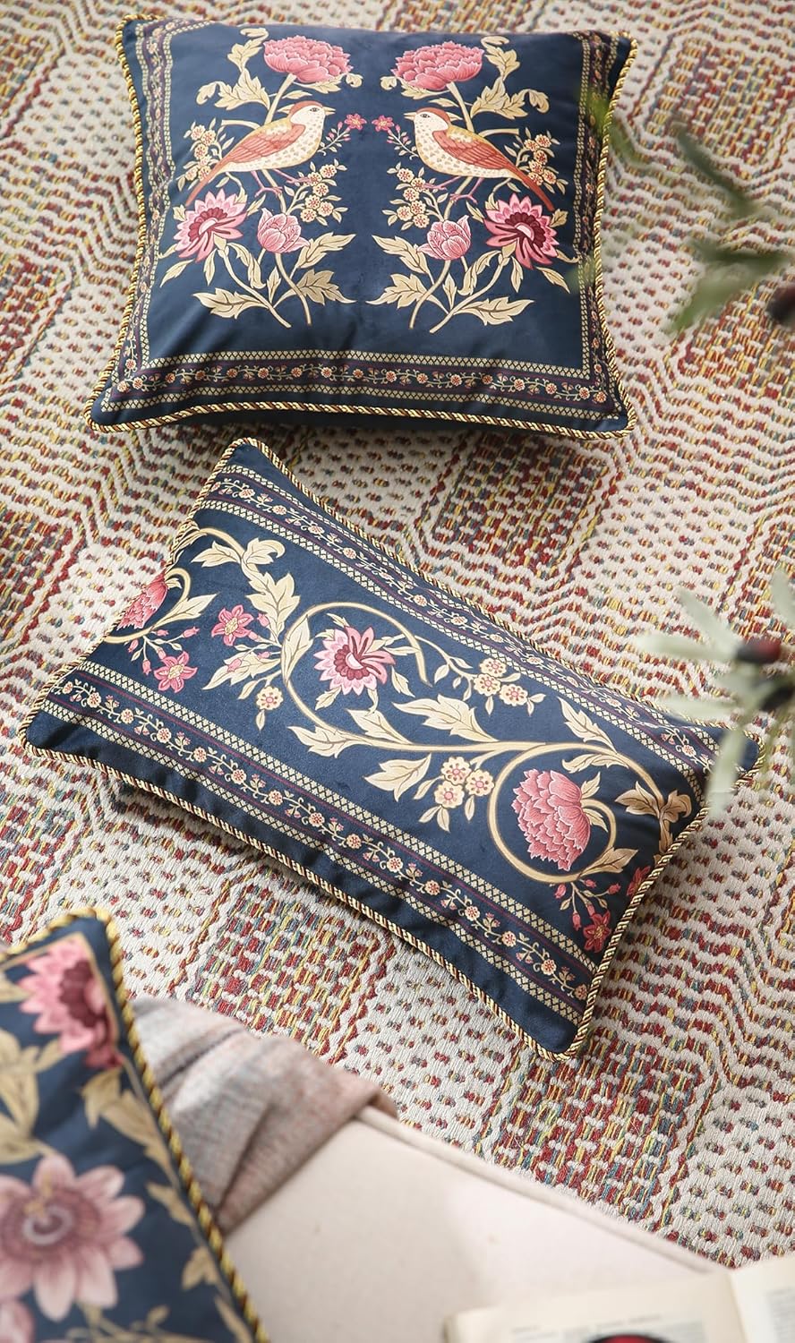 patdrea Designer Vintage Old School Velvet Throw Pillow Cover,Multiple Floral Rampage Collection Pattern,Decorative Lumbar Square Pillowcases Cushion for Bed Living Room Outdoor Car,Pack of 4