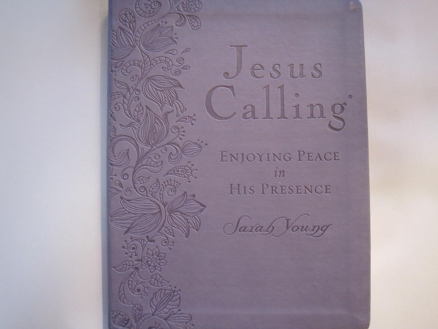 Amazon.com: Jesus Calling: Enjoying Peace in His Presence ...