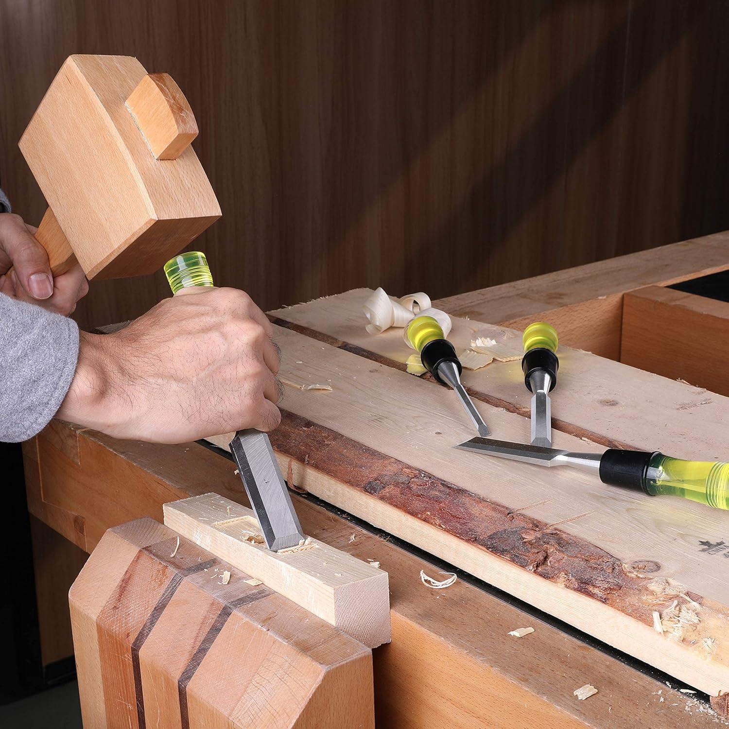 256 Piece Titanium Twist Drill Bits with Bonus 20 Bits Set and Hurricane 4 Piece Wood Chisel Set Size from 1/4 Inch to 1 Inch