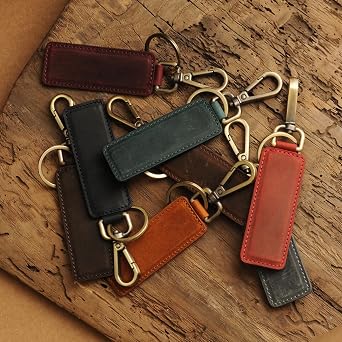 Handmade Genuine Leather Keyholder Customizable, Simple Design for Personalized Everyday Elegance