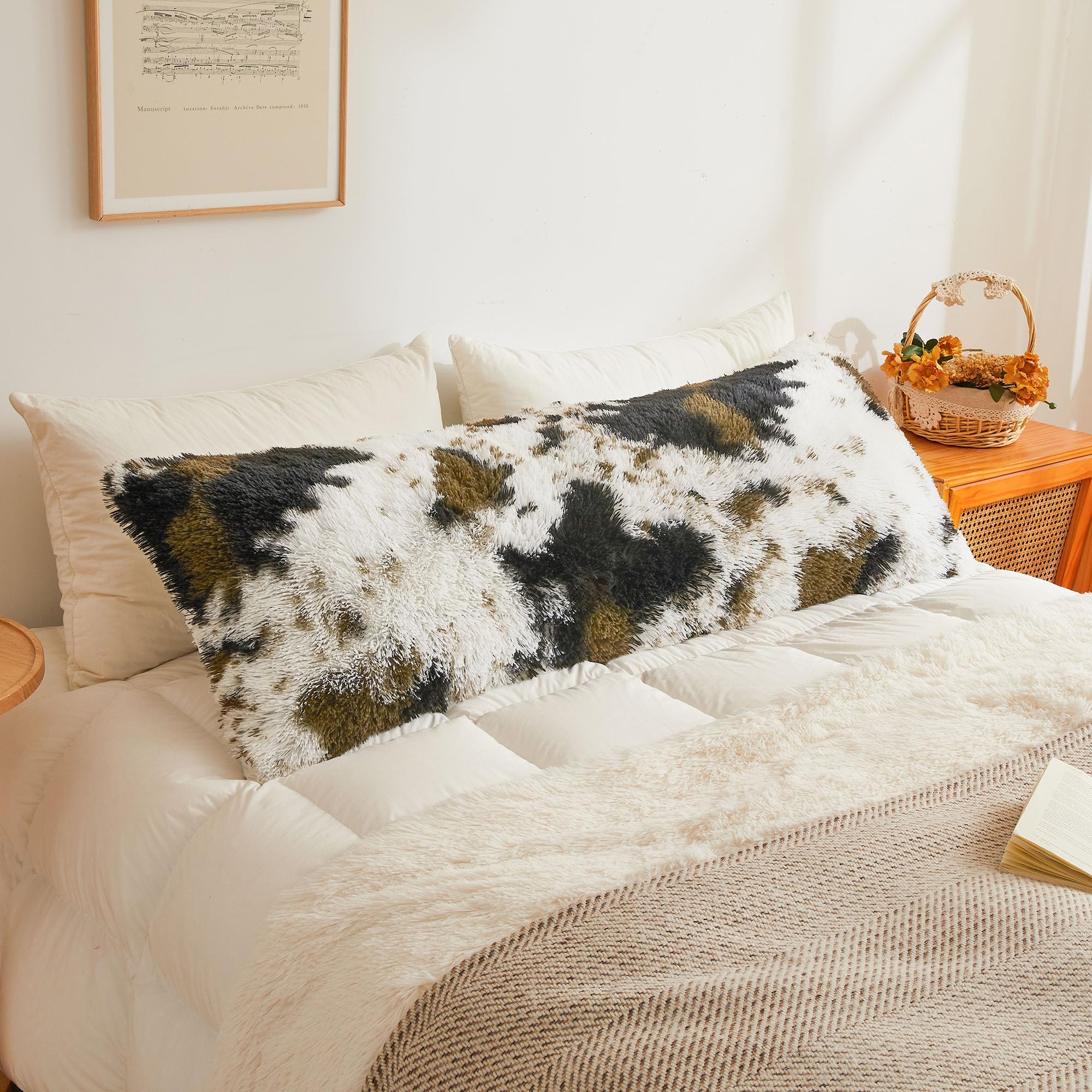XeGe 20x54 Fluffy Body Pillow Cover, Cow Print Plush Fuzzy Faux Fur Body Pillowcase with Zipper, Farmhouse Shaggy Furry Long Pillow Cover for Pregnant