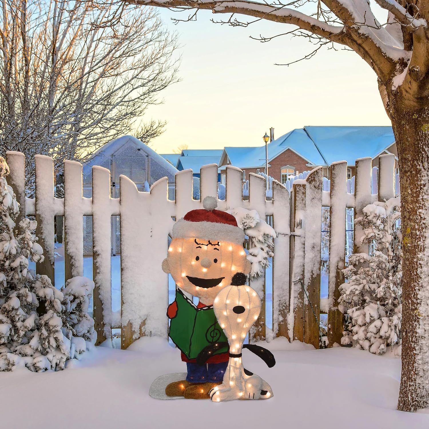 Amazon.com: LED Lighted Peanuts Charlie Brown and Everyone's Favorite