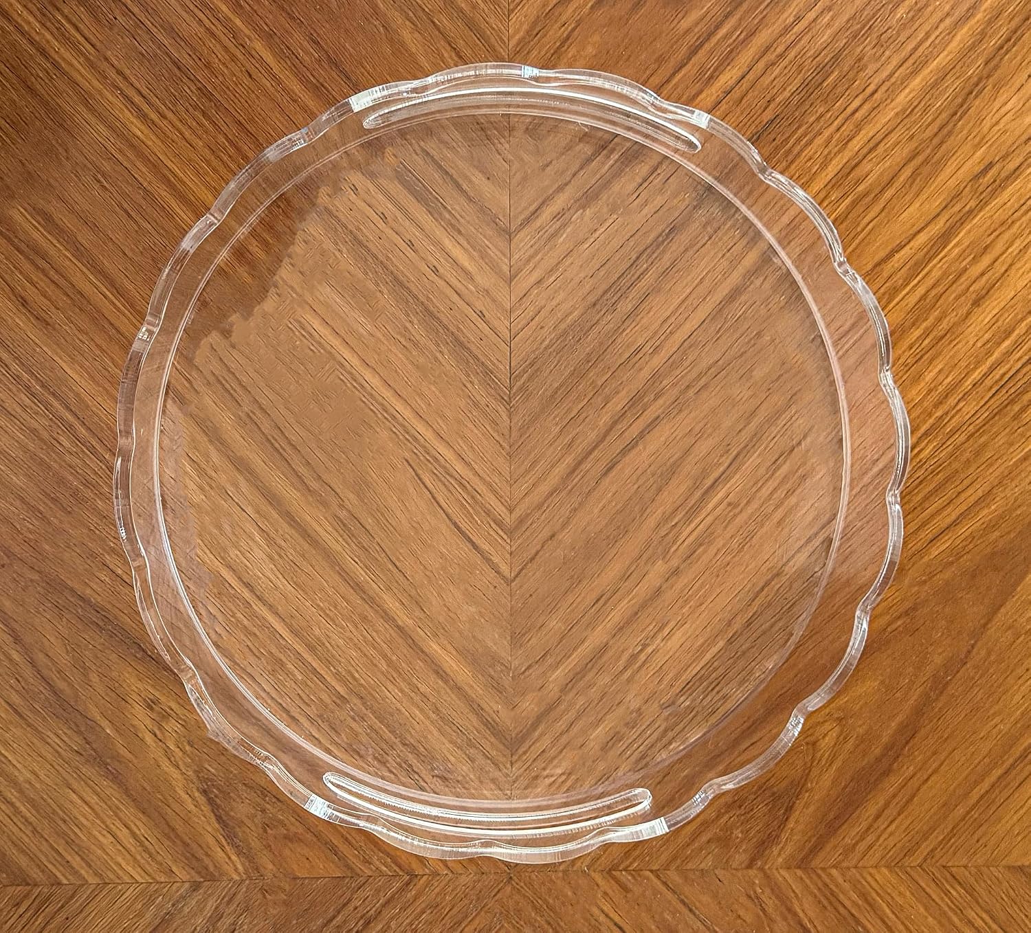 GRAHAM DESIGN 10″ Scalloped Round Acrylic Tray with Handles – Clear Decorative Serving Tray, Modern Vanity or Bar Organizer, Anti‑Slip Tabletop Décor Gift