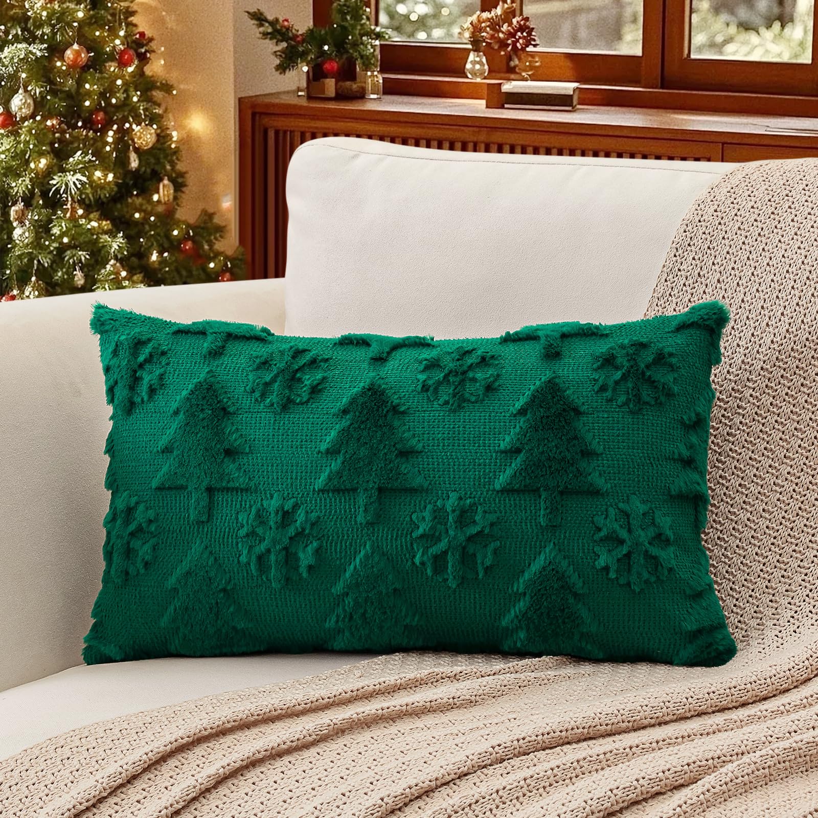 Artscope Set of 1 Xmas Soft Plush Short Wool Velvet Decorative Cushion Covers 40x60cm Lumbar Luxury Style Throw Pillow Covers Pillow Shell for Sofa Bedroom Christmas Tree and Snowflake Green — image 1