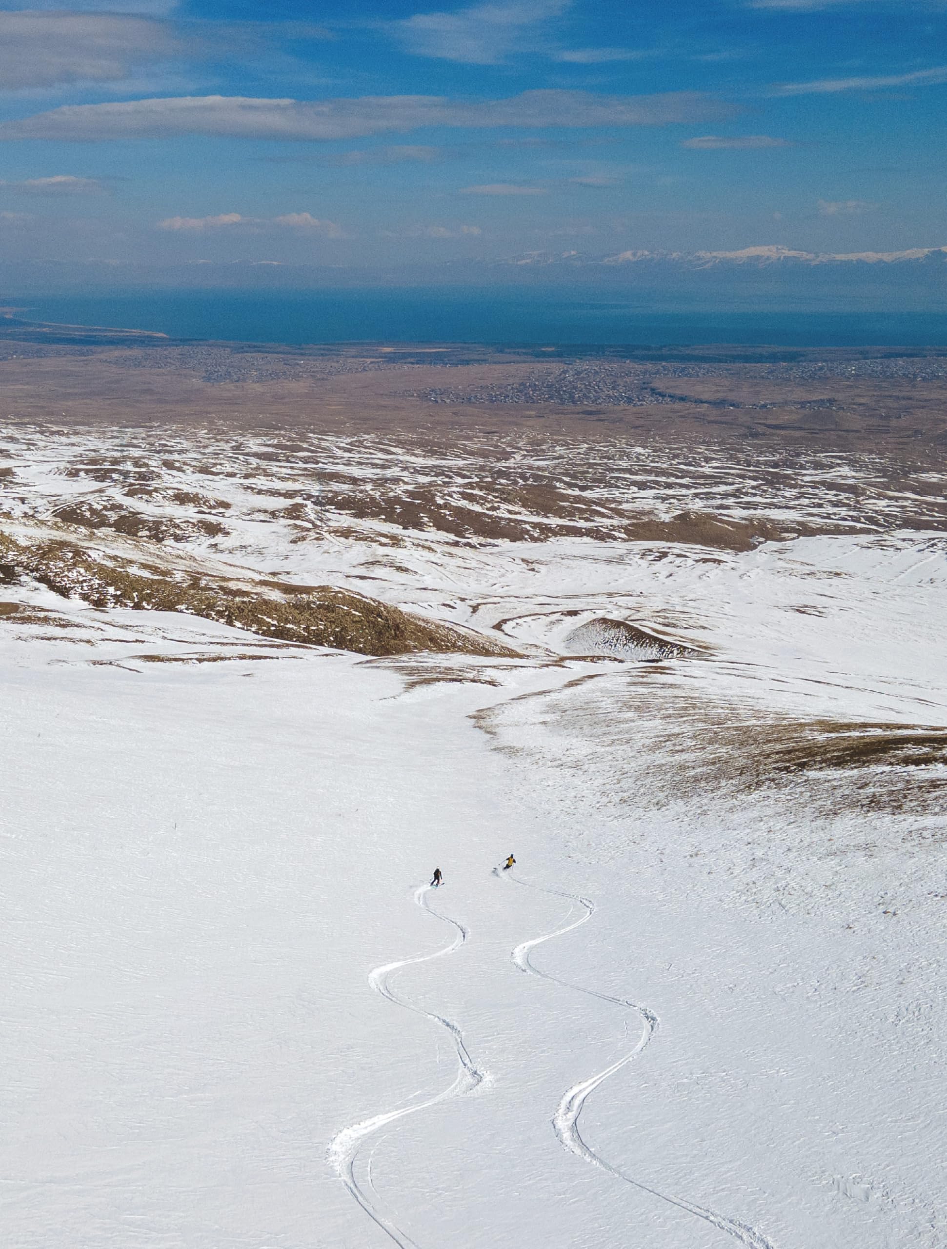Voyages à ski: Des Alpes aux neiges de l'Asie Centrale