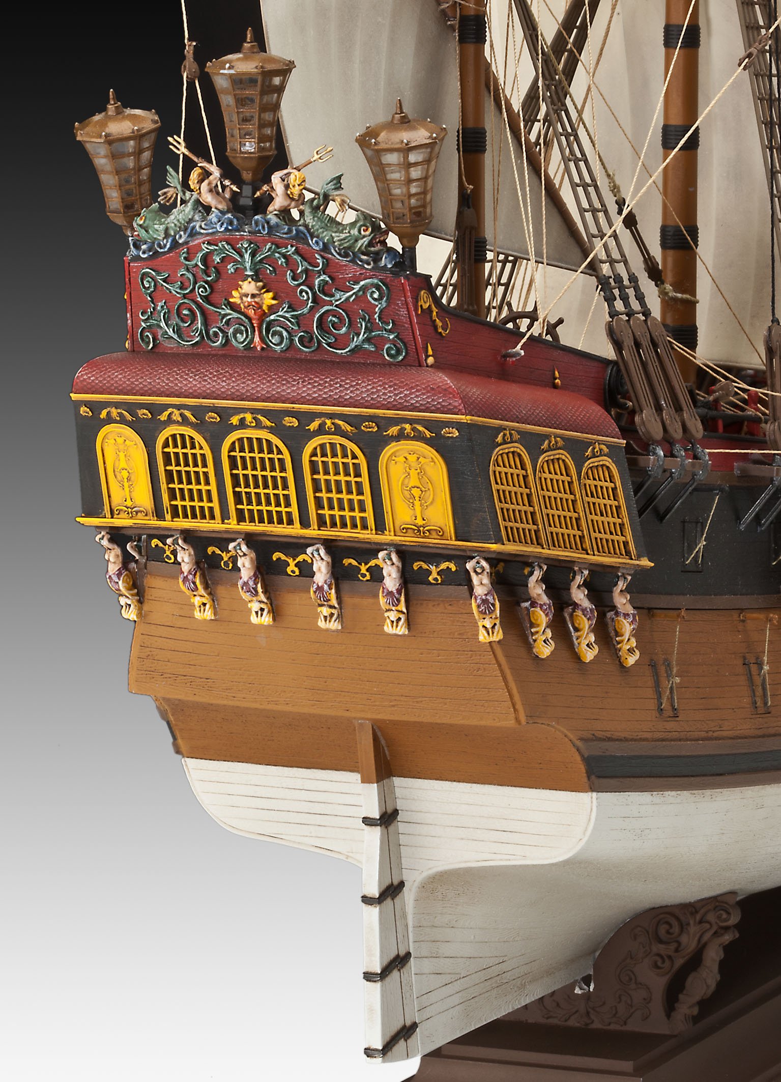 Revell Revell_05605 Modellbausatz Schiff 1:72 - Piratenschiff im Maßstab 1:72, Level 5, originalgetreue Nachbildung mit vielen Details, Segelschiff, 05605 merhfarbig