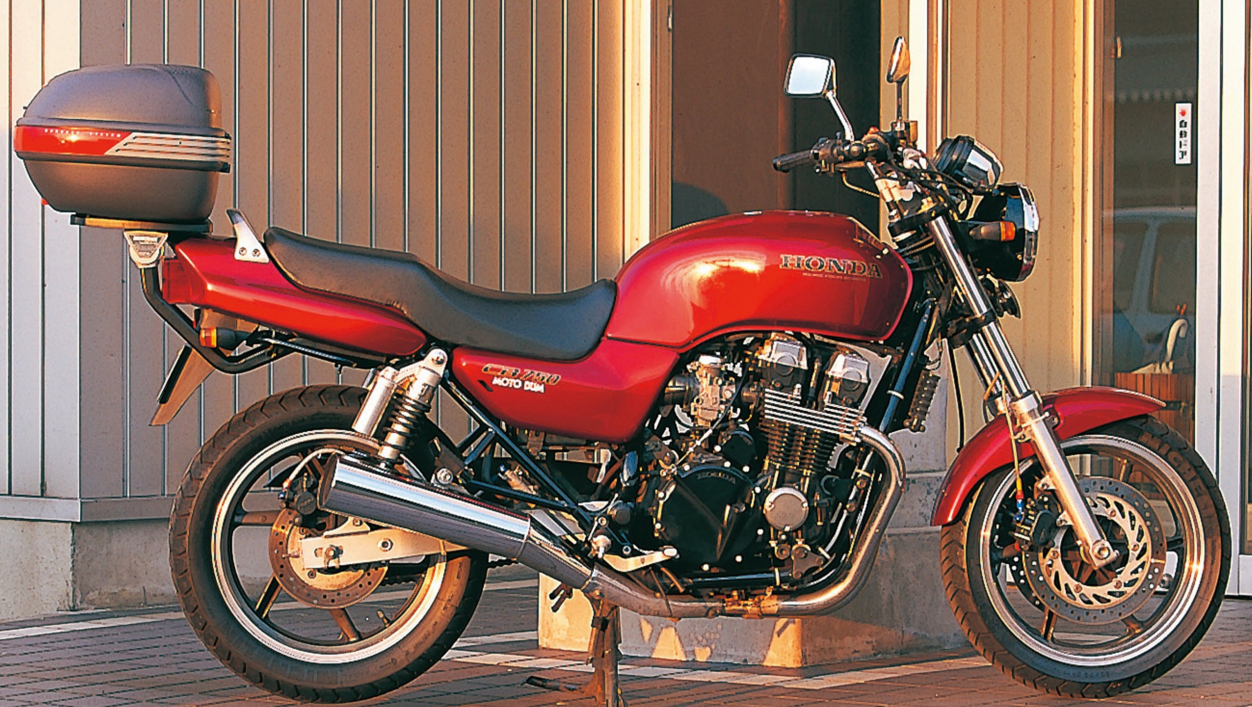 Amazon | デイトナ GIVI 232Fモノラック用ステー CB750 90173 | バッグ