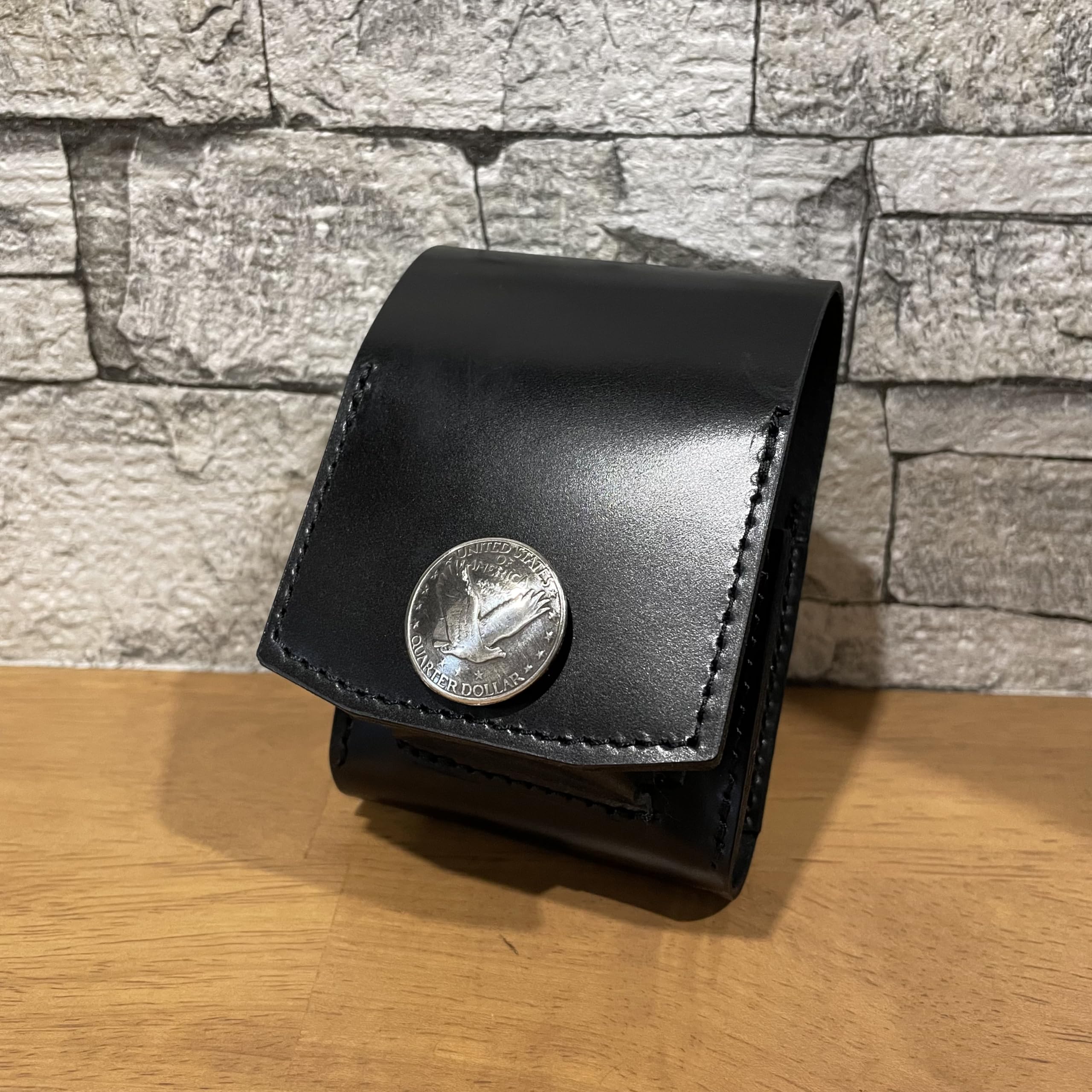 Amazon | 【本革レザー】ジッポ収納付きタバコケース (黒（ベルト通し