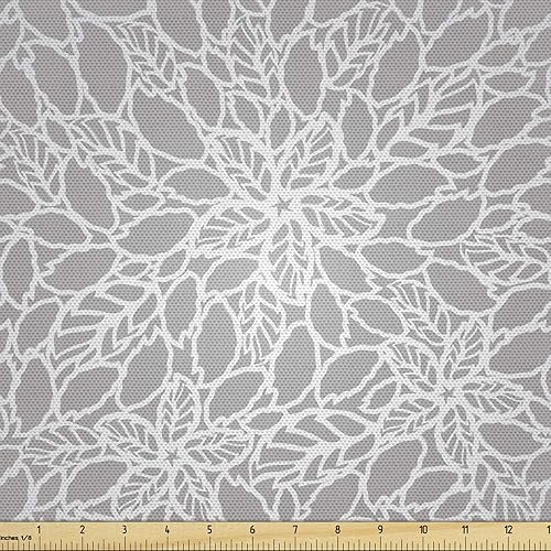 Lunarable Tela gris de The Yard, diseño de encaje de hojas y flores, adorno clásico de arte de jardín, tela decorativa para tapicería y detalles del