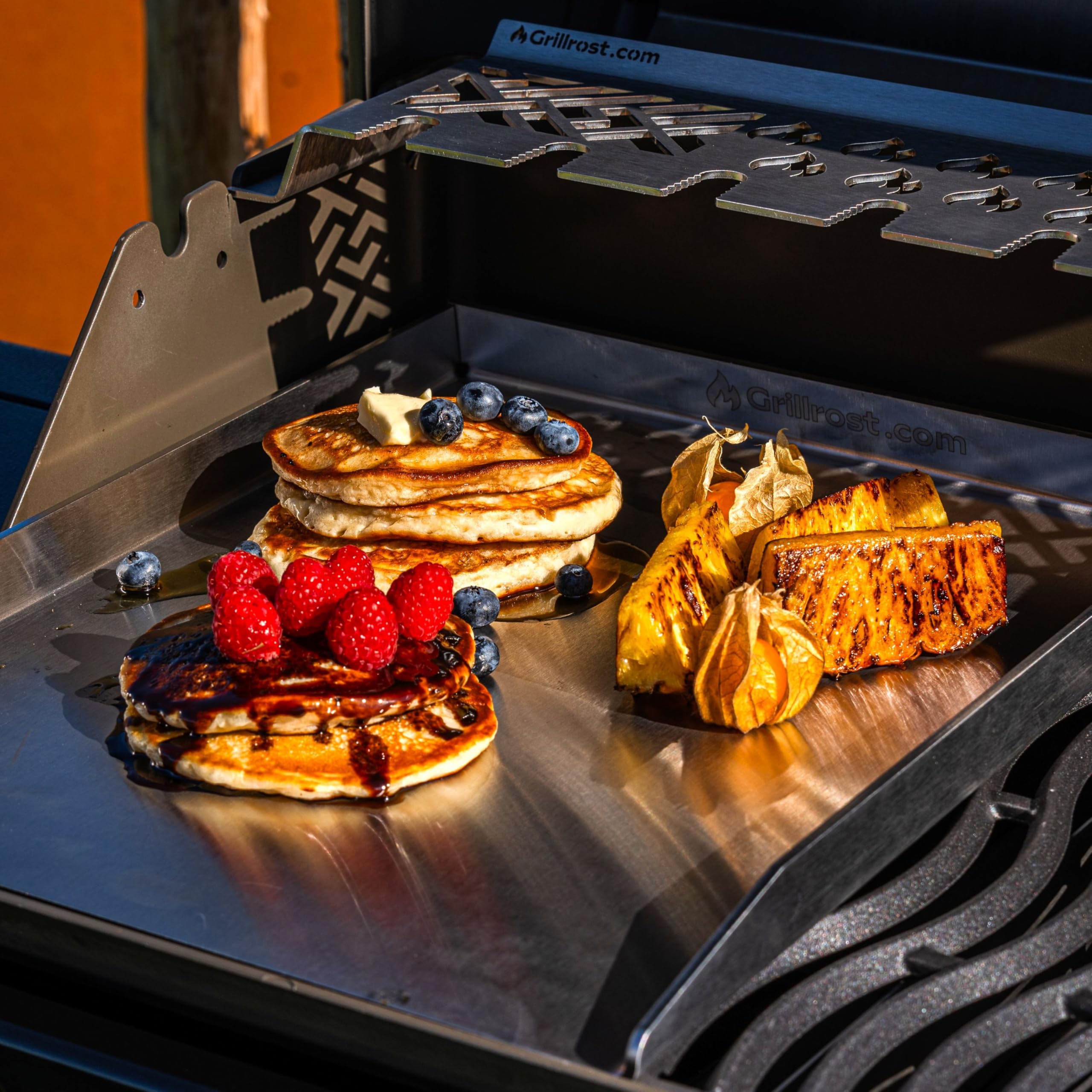 Grillrost.com Das Original Edelstahl Grillplatte | Plancha 45x34cm - passend für Napoleon LE/LEX/Prestige & Rösle | 4mm Massiv