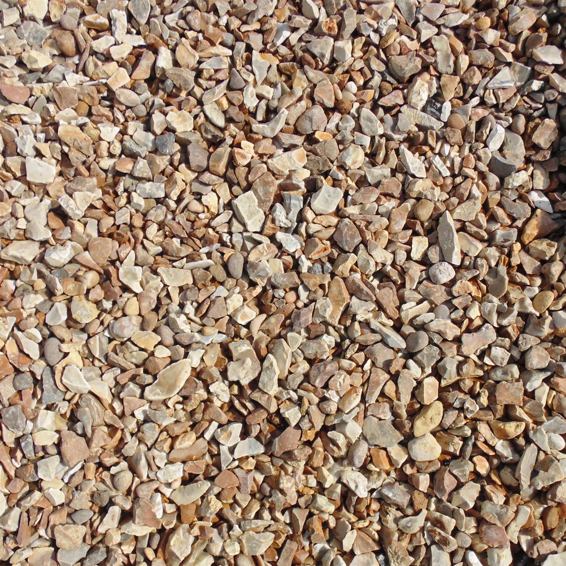 simpa Decorative Landscaping Slate Aggregates - Golden Flint Chippings 20mm - 20kg Bag โ image 1