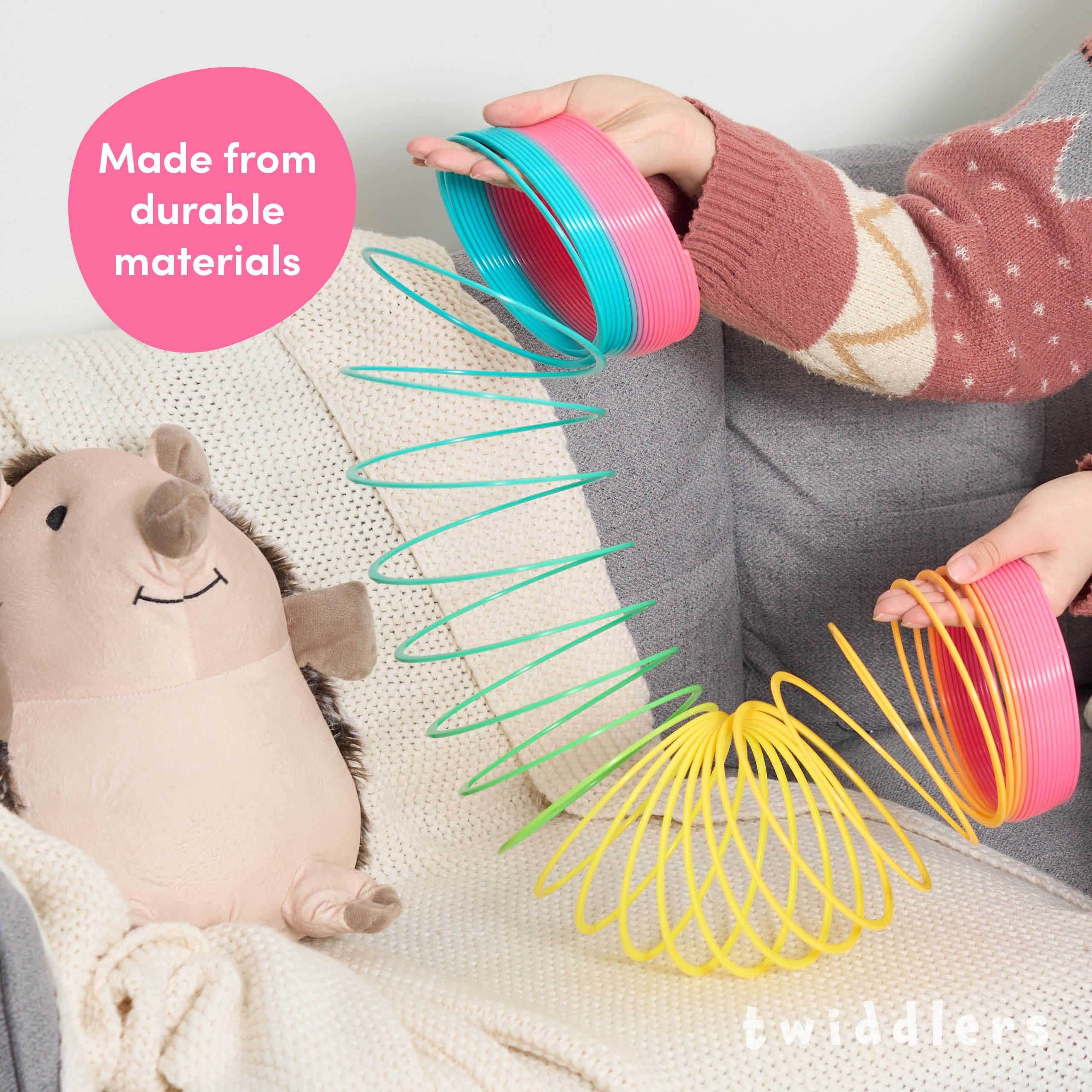 THE TWIDDLERS - Molla Giocattolo Gigante Arcobaleno in Plastica – Molle Arcobaleno Divertenti per Bambini - 15x15cm