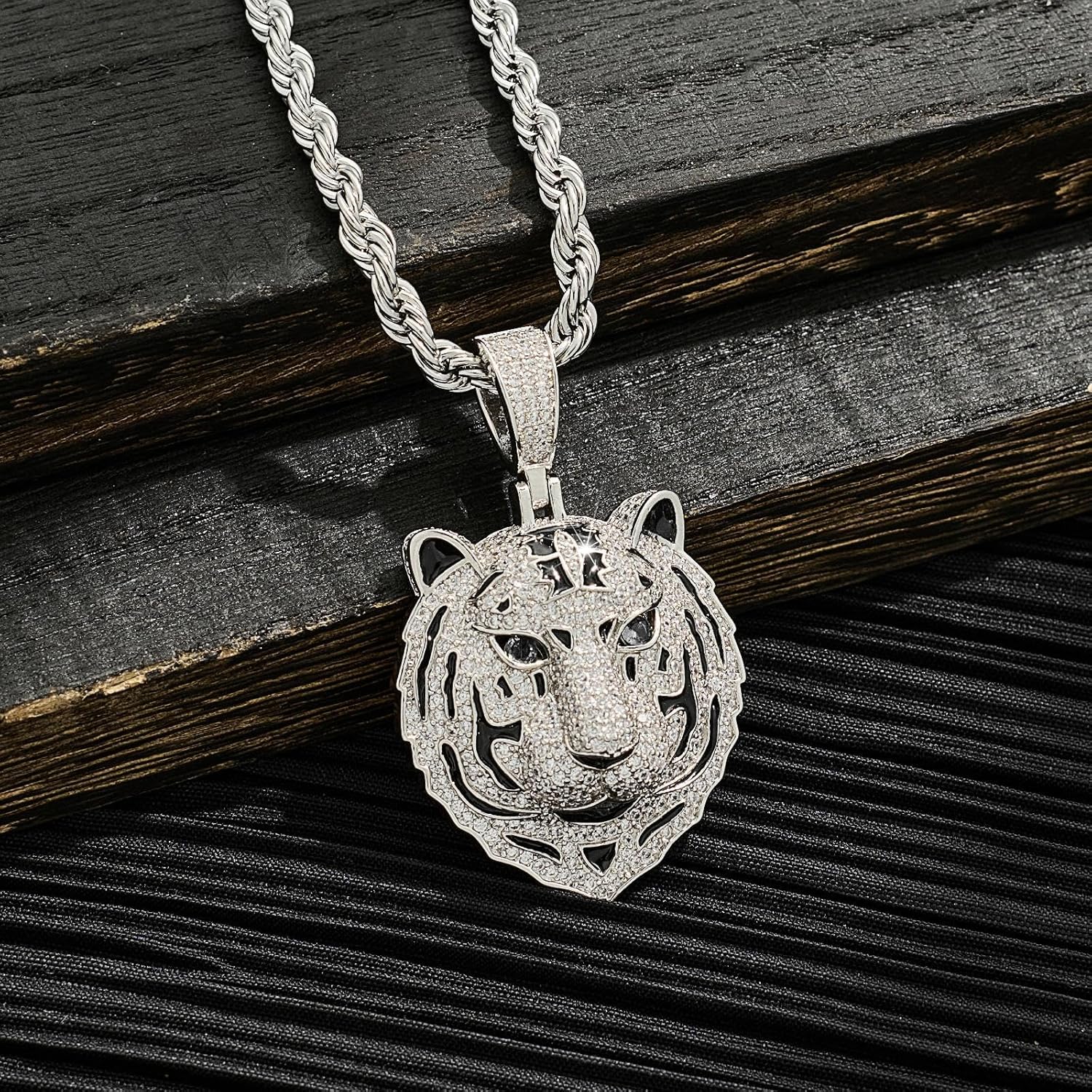 Silver Tiger Pendant Necklace for Men Stainless Steel Rope Chain Iced Out Tiger Head Necklaces with Green Gemstone Mens Pendant Necklace Hiphop Jewelry