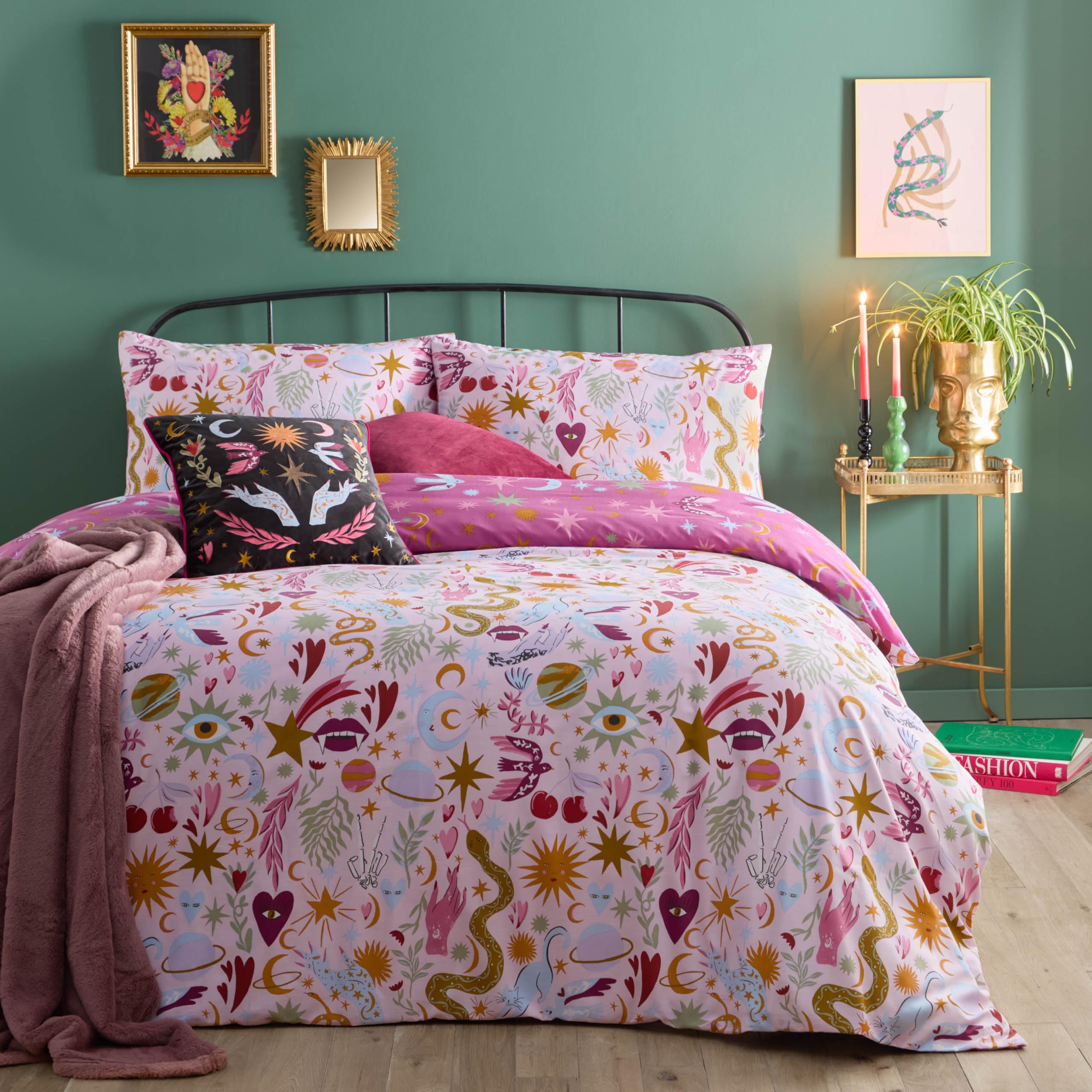 Furn. Pink Enchanted Duvet Cover Set – Reversible Mystical Celestial Design Bedding ( - Single)