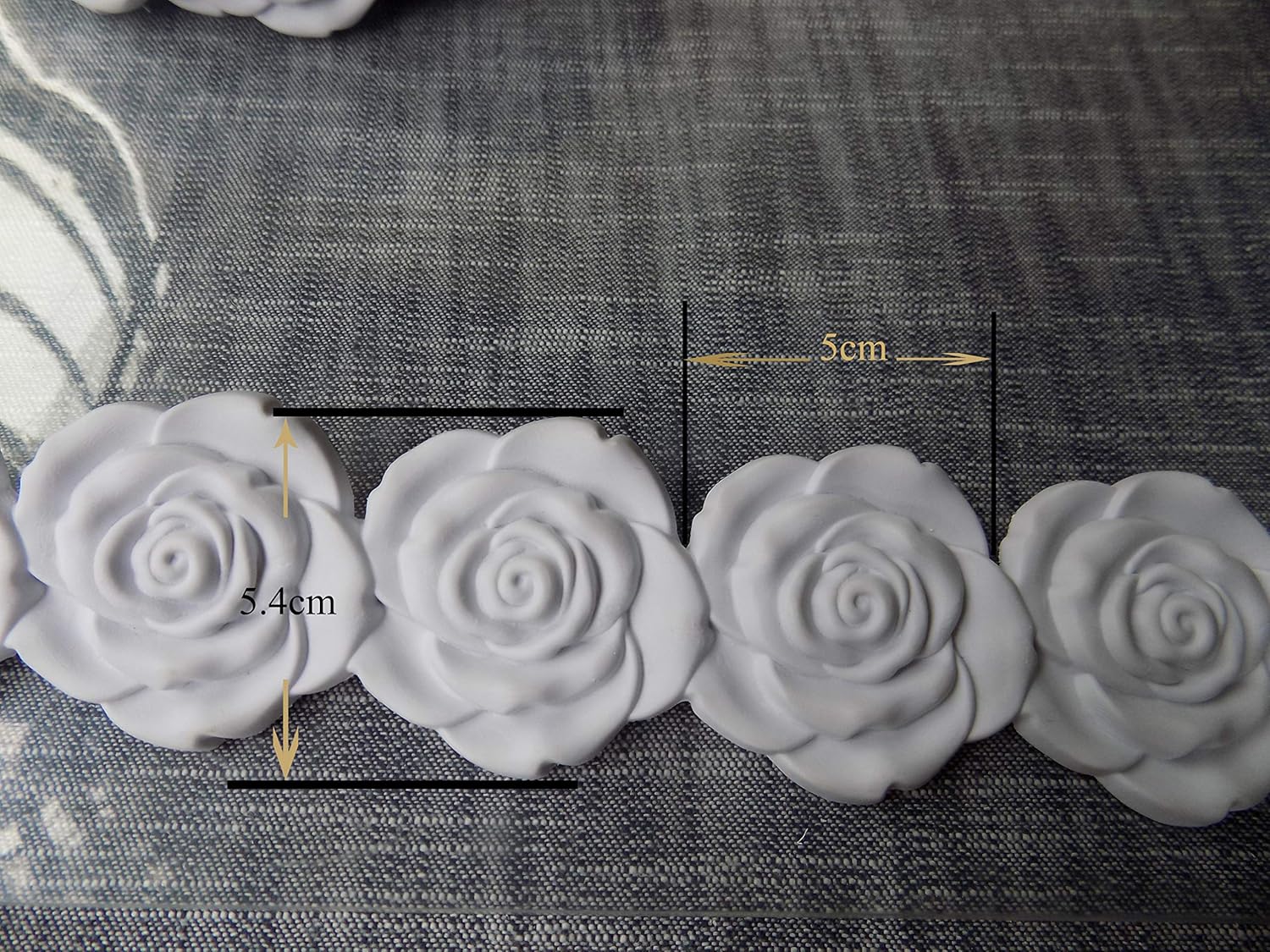 3D Zhangbl Flexible Crown Molding Overdoor Window Wall Furniture Decorative 2.1 inch (5.4cm) Width x 0.35" Thickness (2.1" x 115")