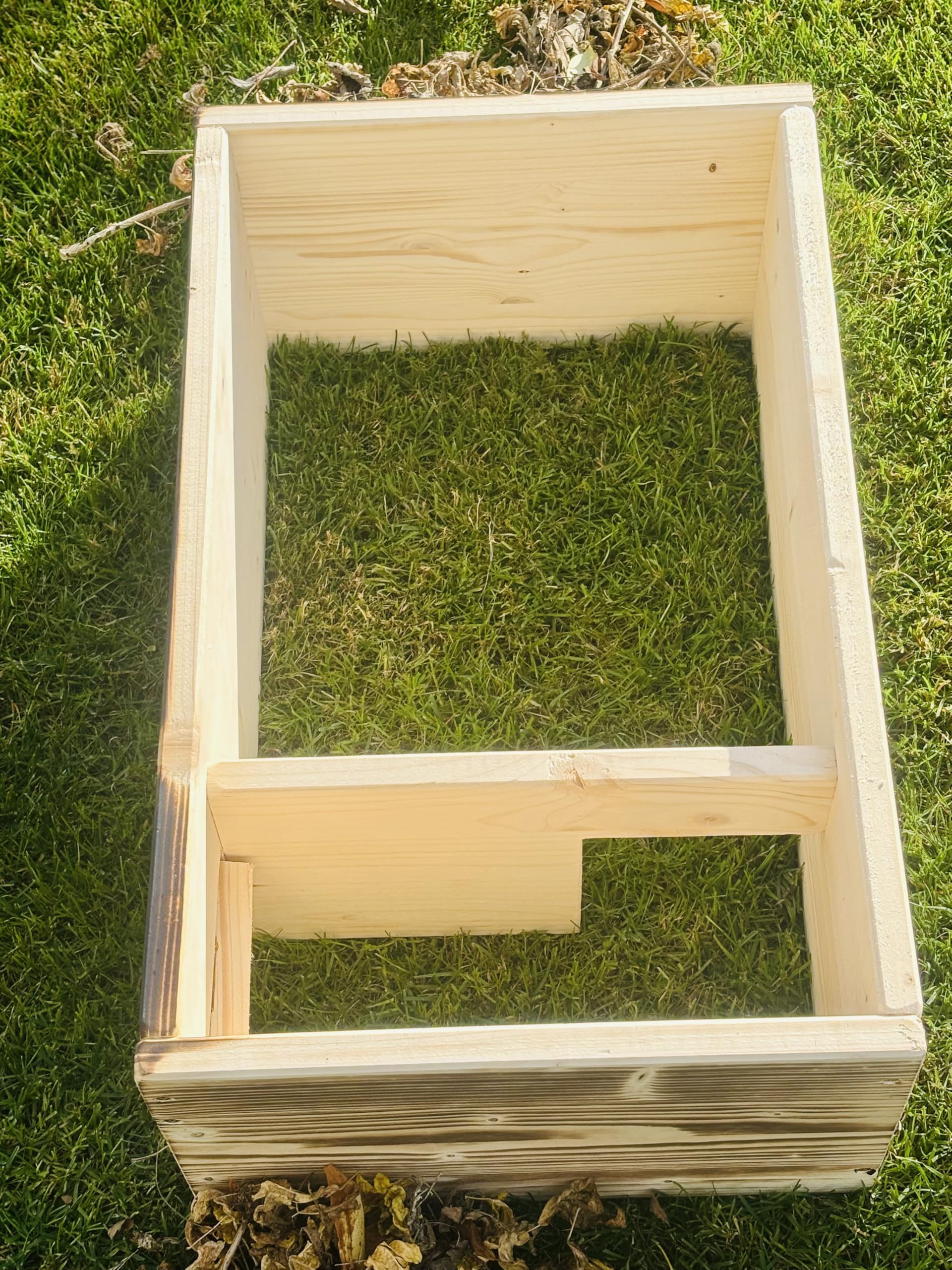 Igelhaus mit Rattenklappe 60x40x23 cm Geflammt Dachpappe Isolierung Handgefertigt Stroh