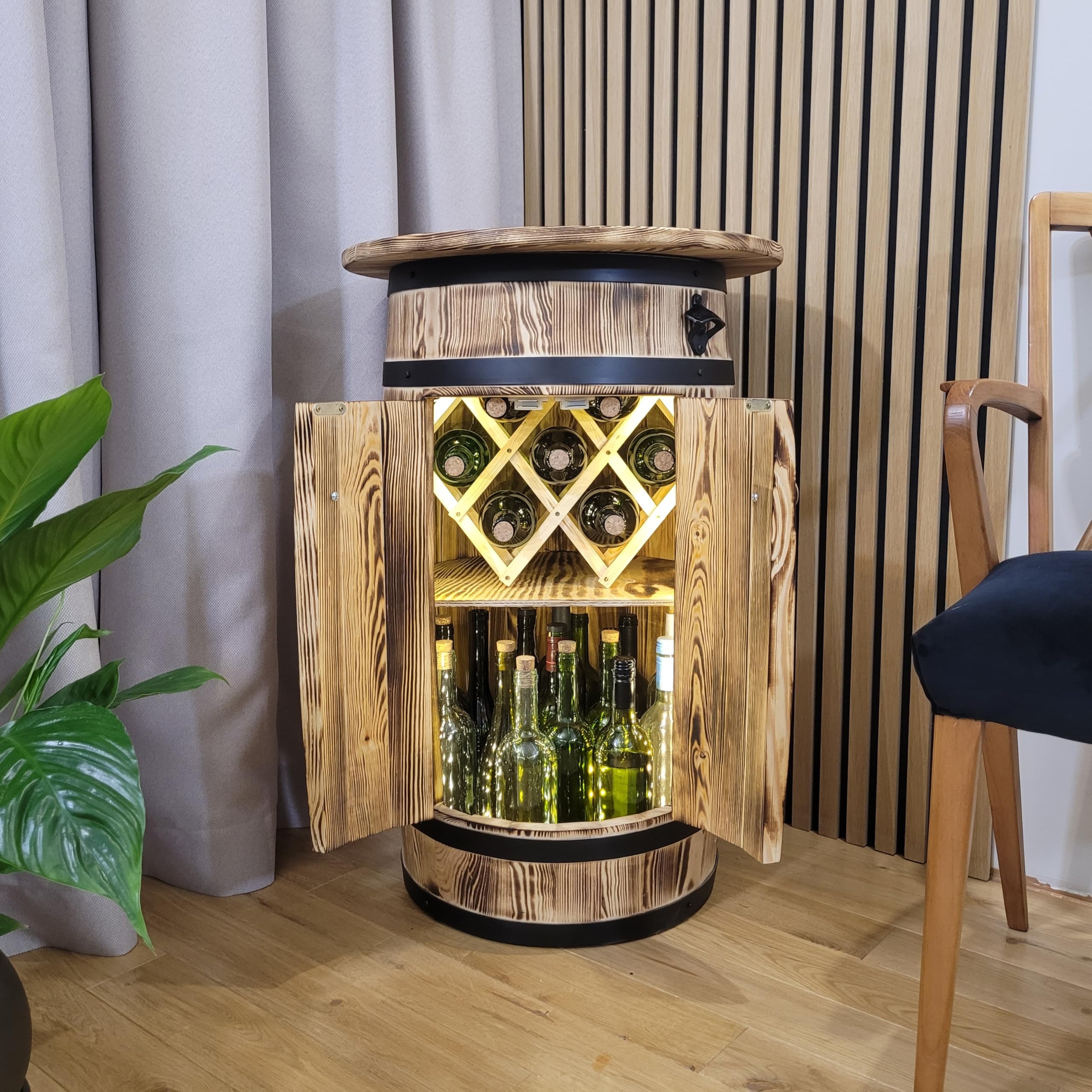 weeco Holzfass mit großer Ablagefläche und LED-Beleuchtung sowie klappbarem Weinregal für Zuhause und Gastronomie, Flaschenschrank für Alkohol, Flambiertes Holz 80x55x44 cm