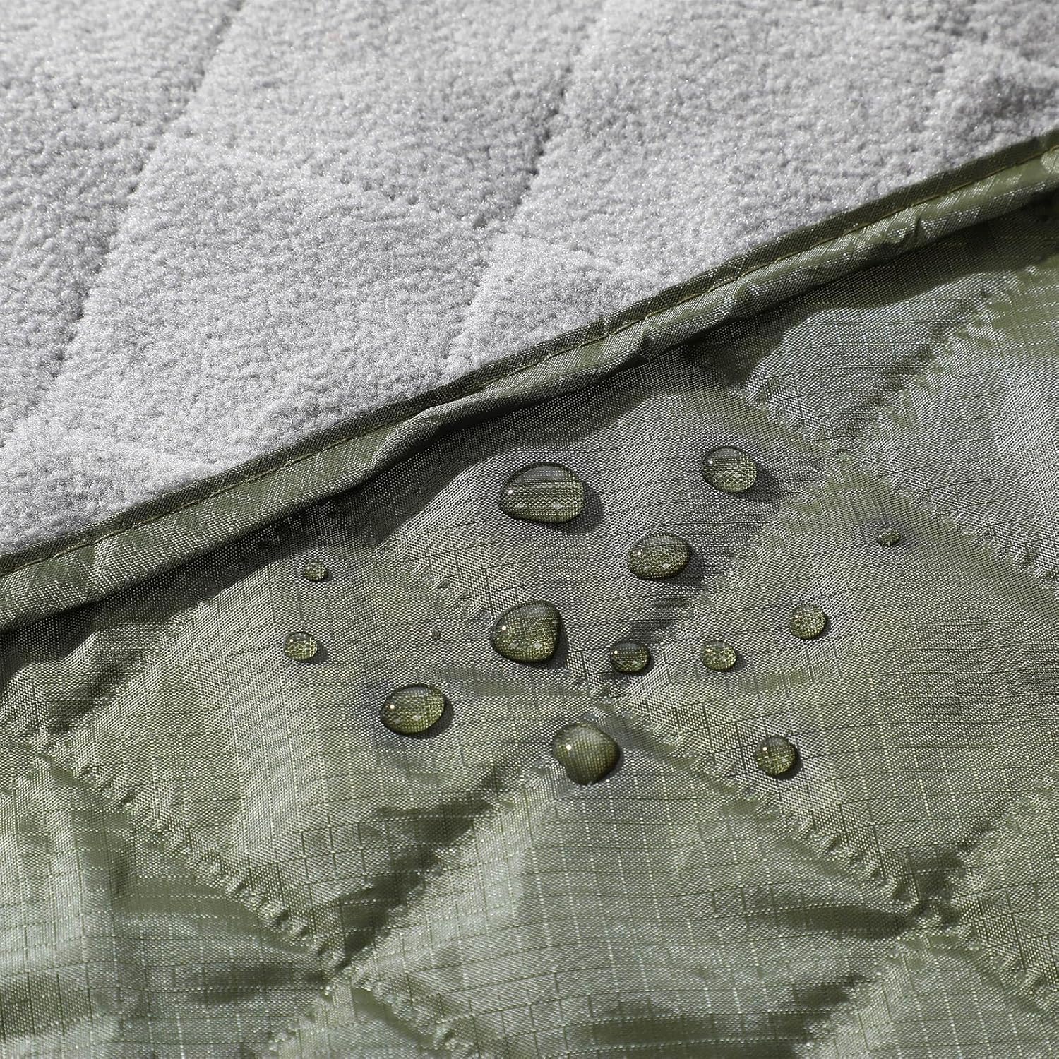 Tranqun 2 Large Outdoor Blanket 78'' x 55'' Quilted Windproof Waterproof Fleece Sandproof Stadium Foldable Warm Blanket for Camping Picnic Sporting Events Cold Weather (Military Green) - Image 4