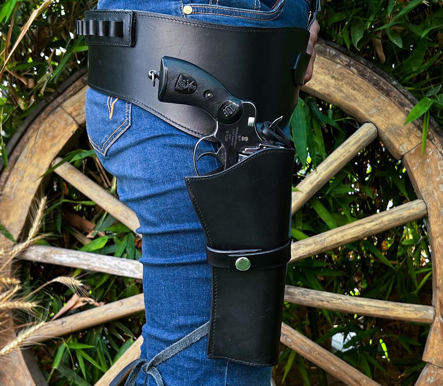 Hulara Western Gun Holster .45 Auto .45 ACP 44/45 Caliber Cowboy Holster for Revolver Full Grain Buff Leather Gun Holster with Belt for Men