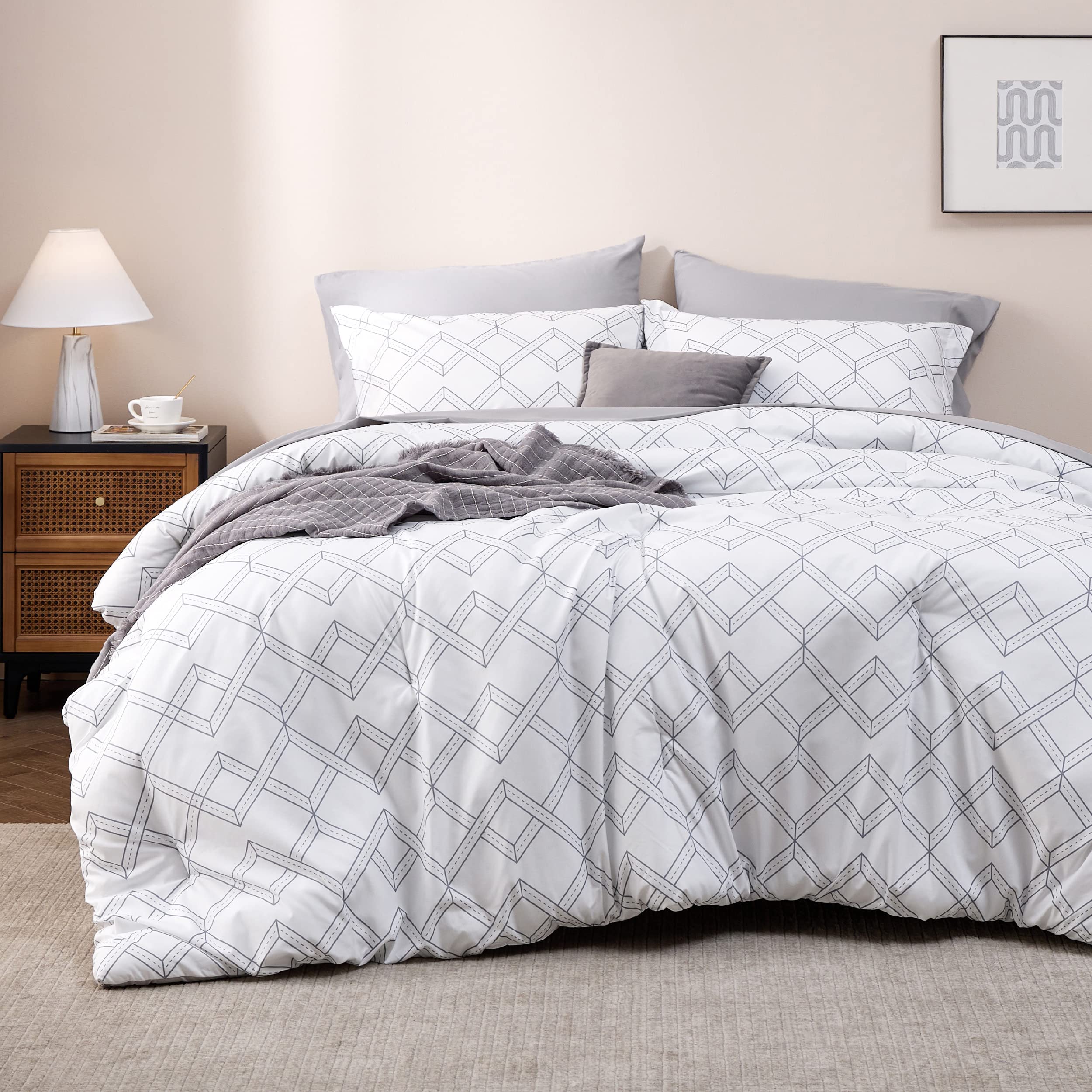 Bedsure White Comforter Set Queen - 7 Pieces Bedding Sets Queen Geometric Design Bed in a Bag with Comforters Queen Size, Sheets, Pillowcases & Shams, Bed Sets