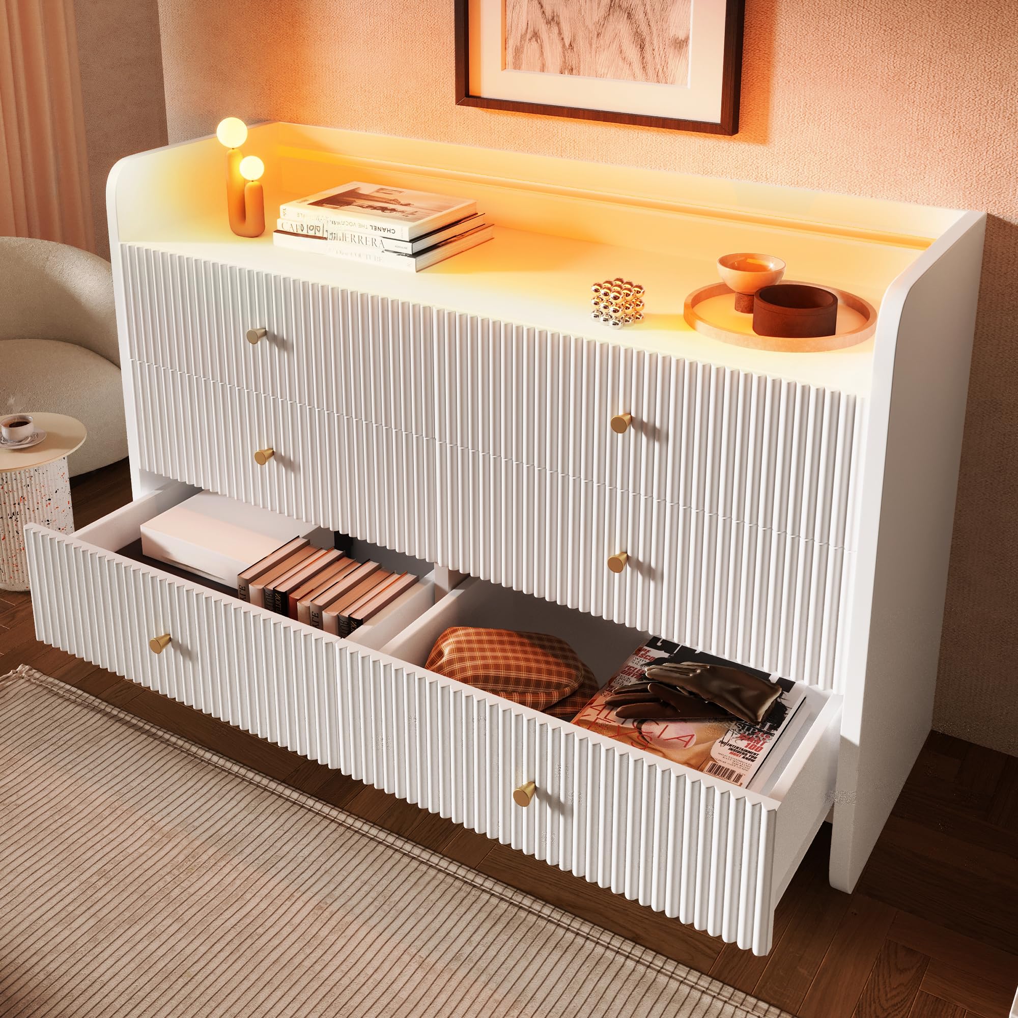 Kredens kredens 120 cm biały Highboard z inteligentnym oświetleniem LED, sześć szuflad, rowkowanie, kształt fali, sterowanie aplikacją z materiału drewnopochodnego, meble pomocnicze, do biura domowego